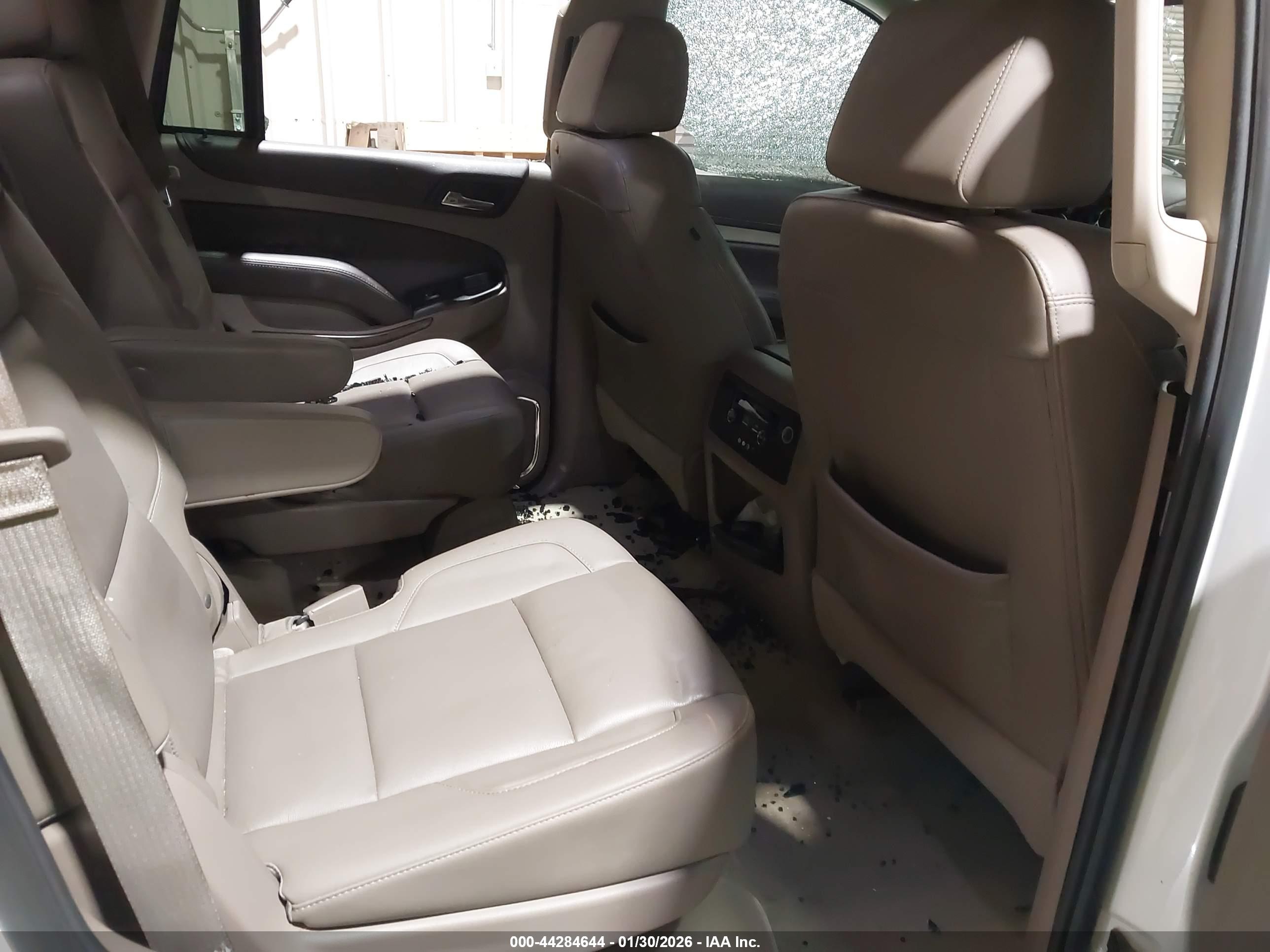 CHEVROLET TAHOE image 8