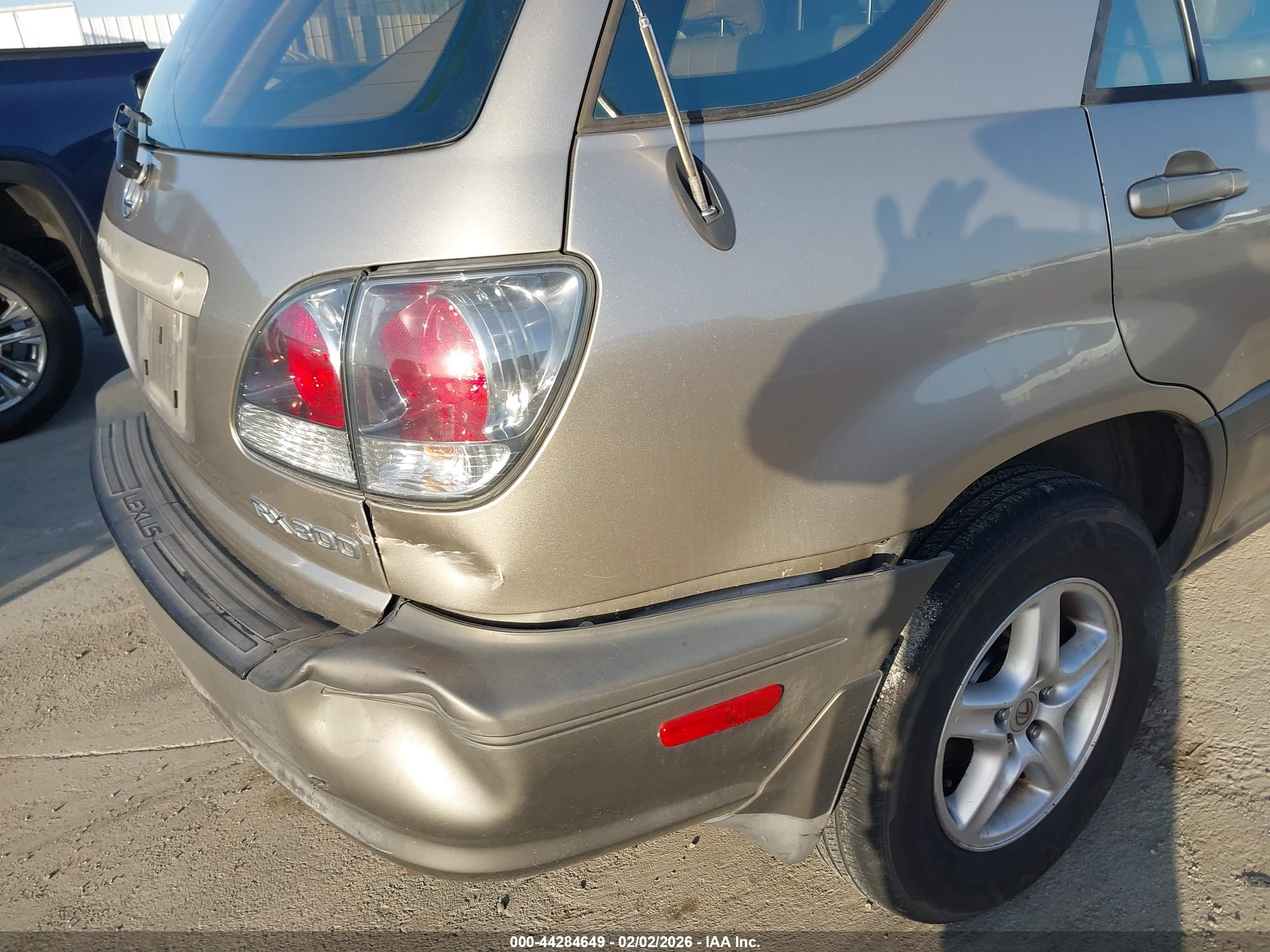 LEXUS RX image 6