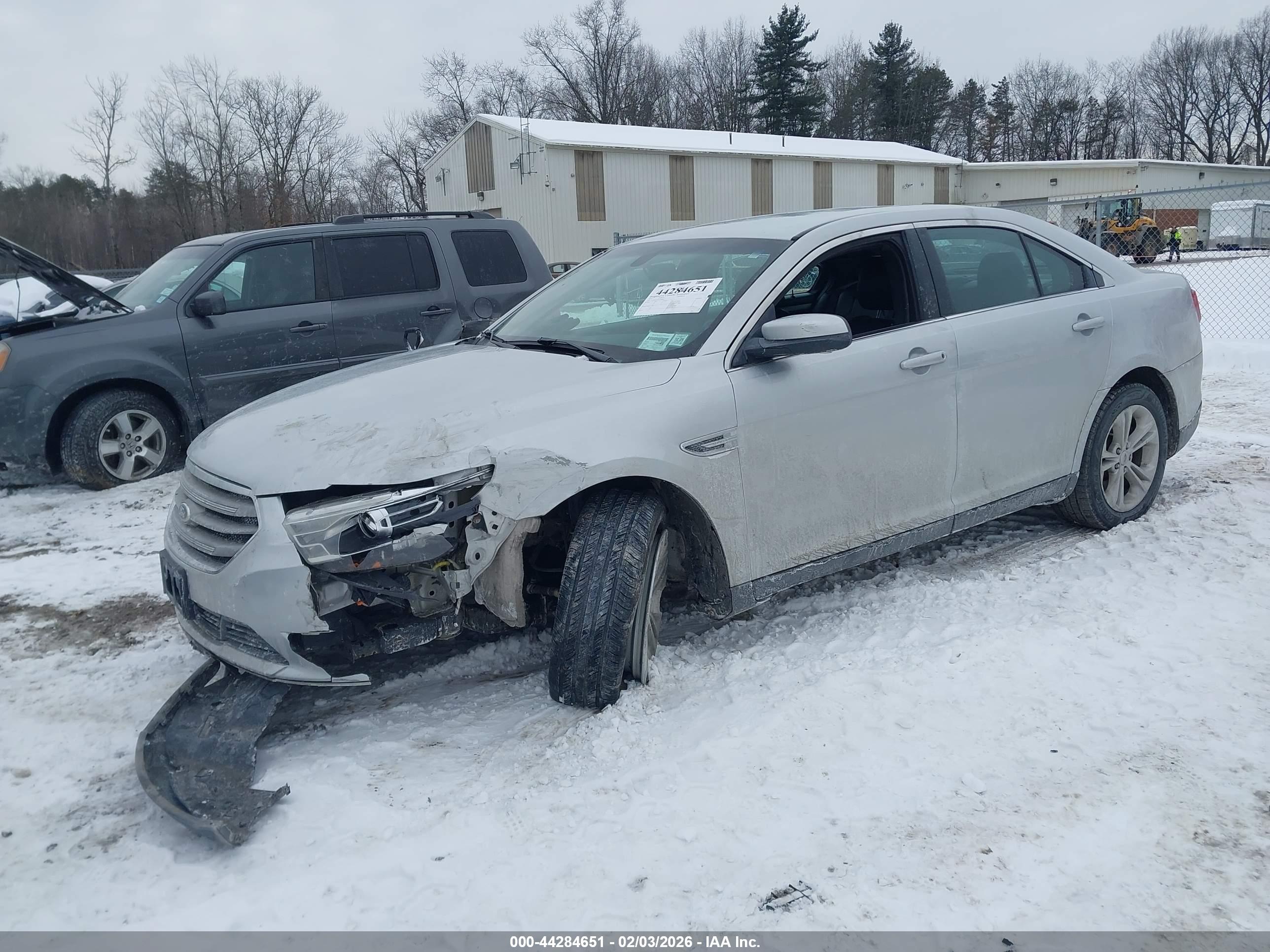 FORD TAURUS image 2