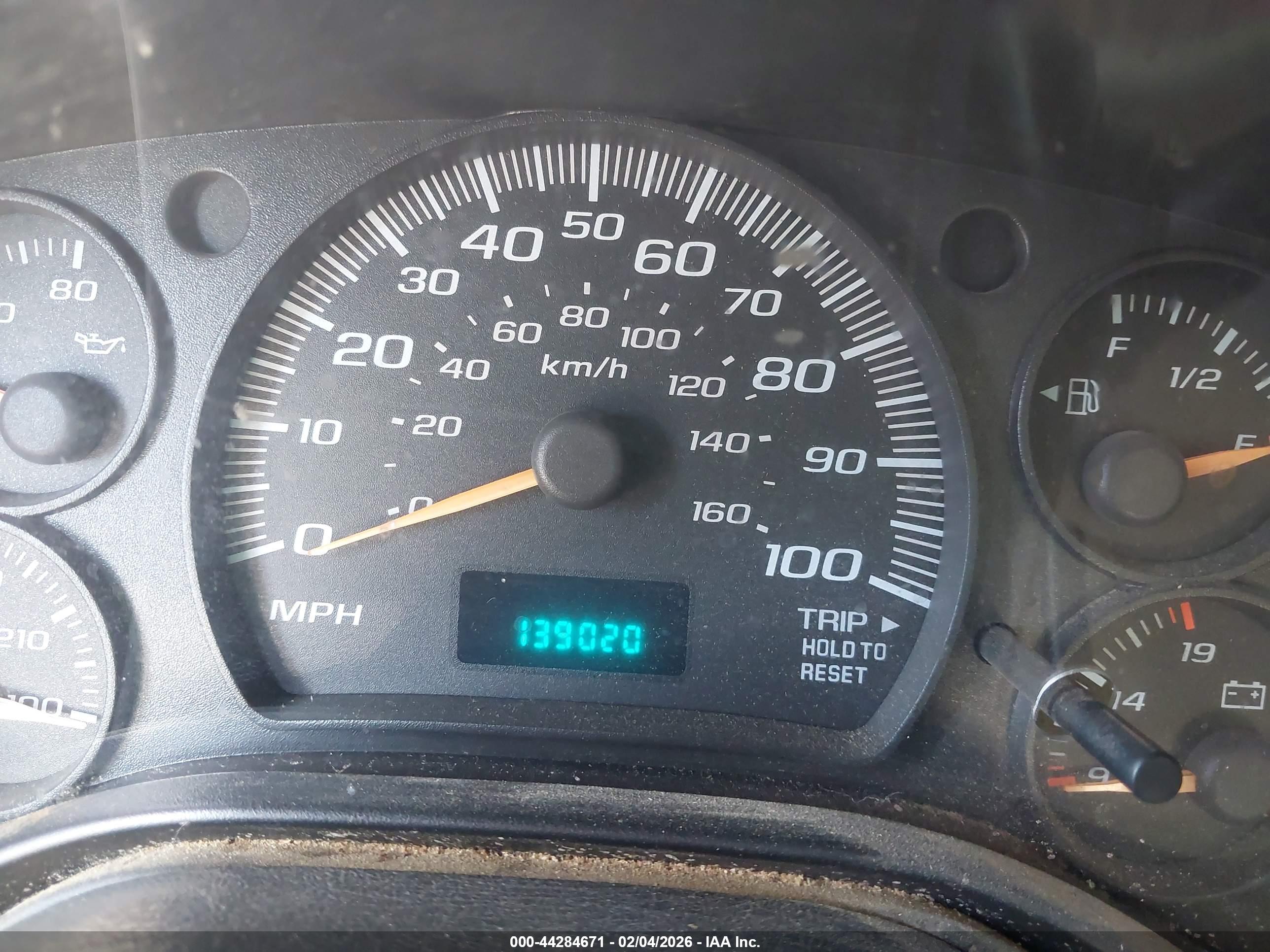 CHEVROLET EXPRESS image 7