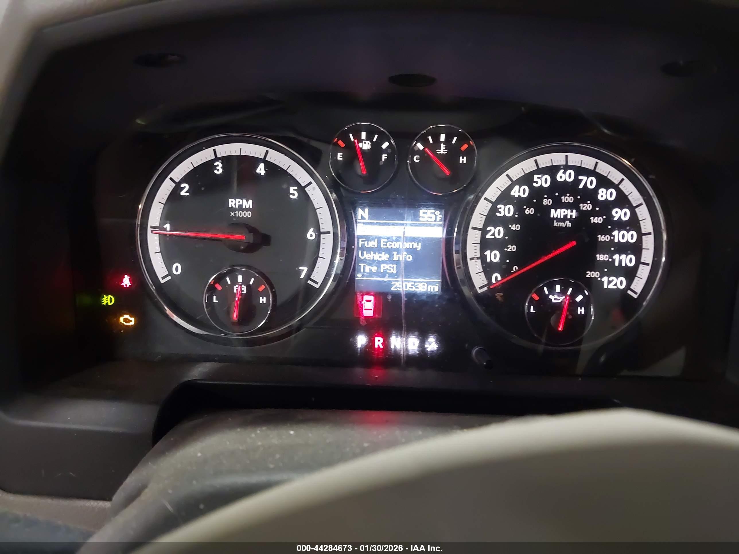 DODGE RAM image 7