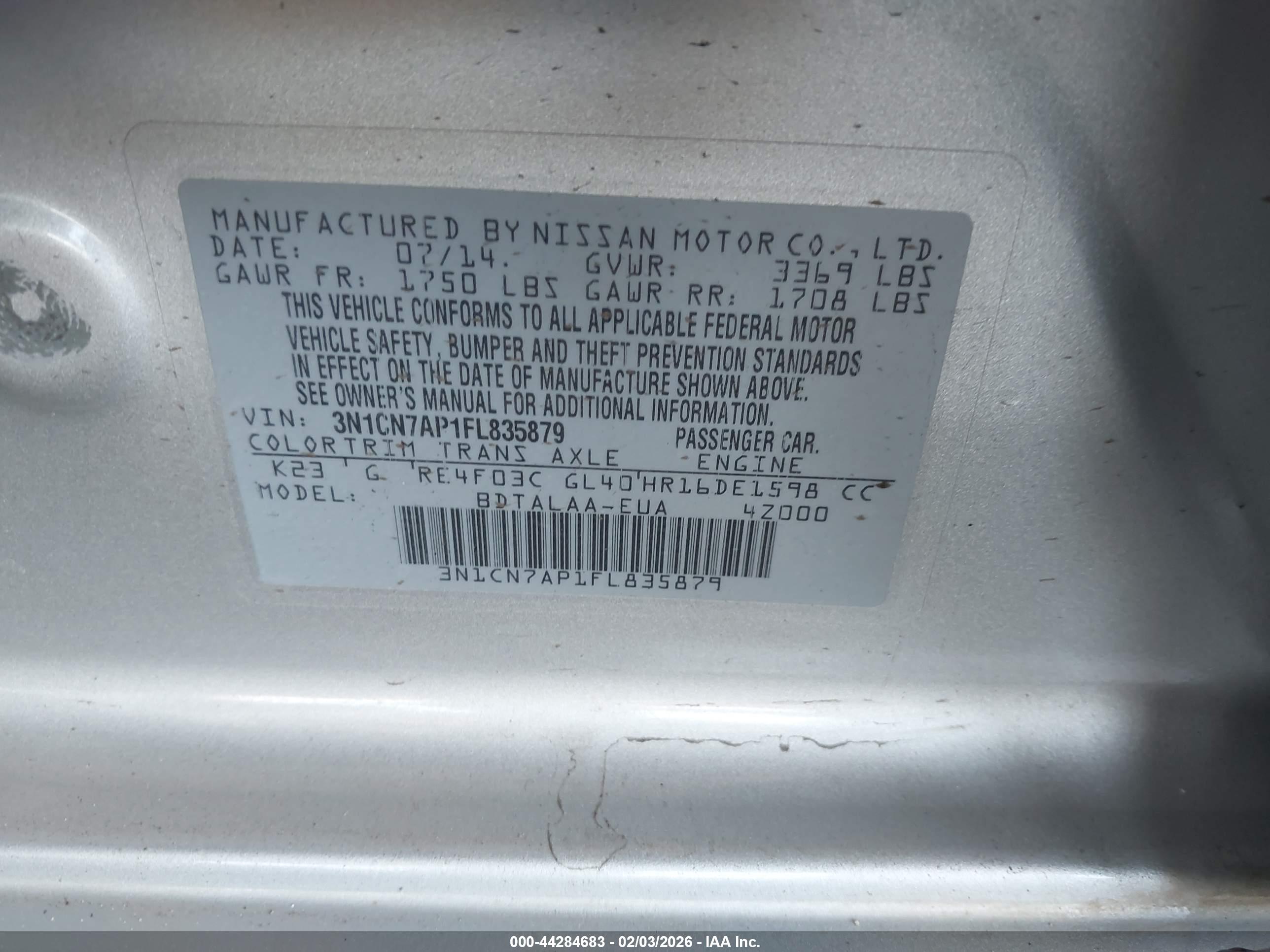 NISSAN VERSA image 9