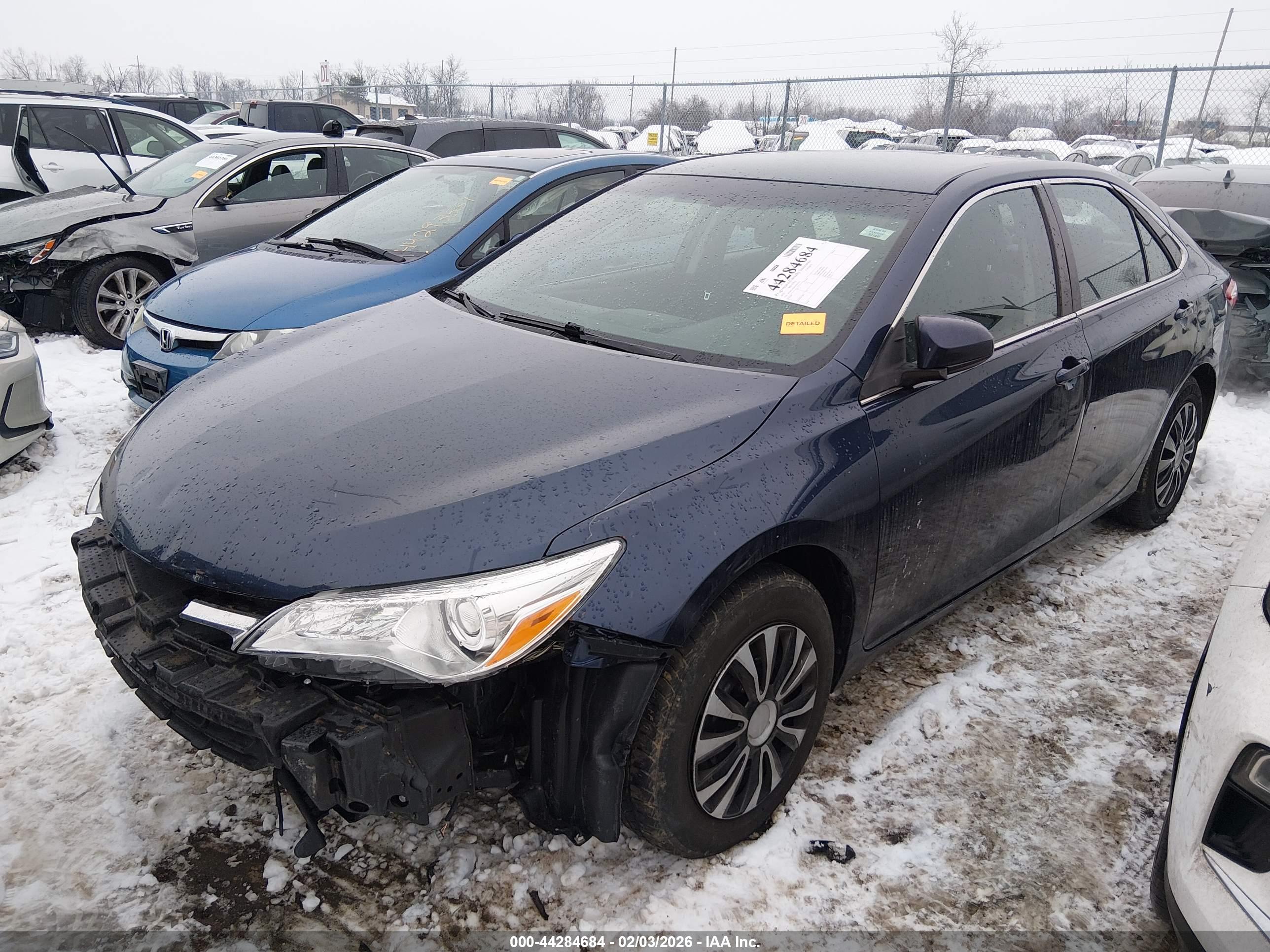 TOYOTA CAMRY image 2