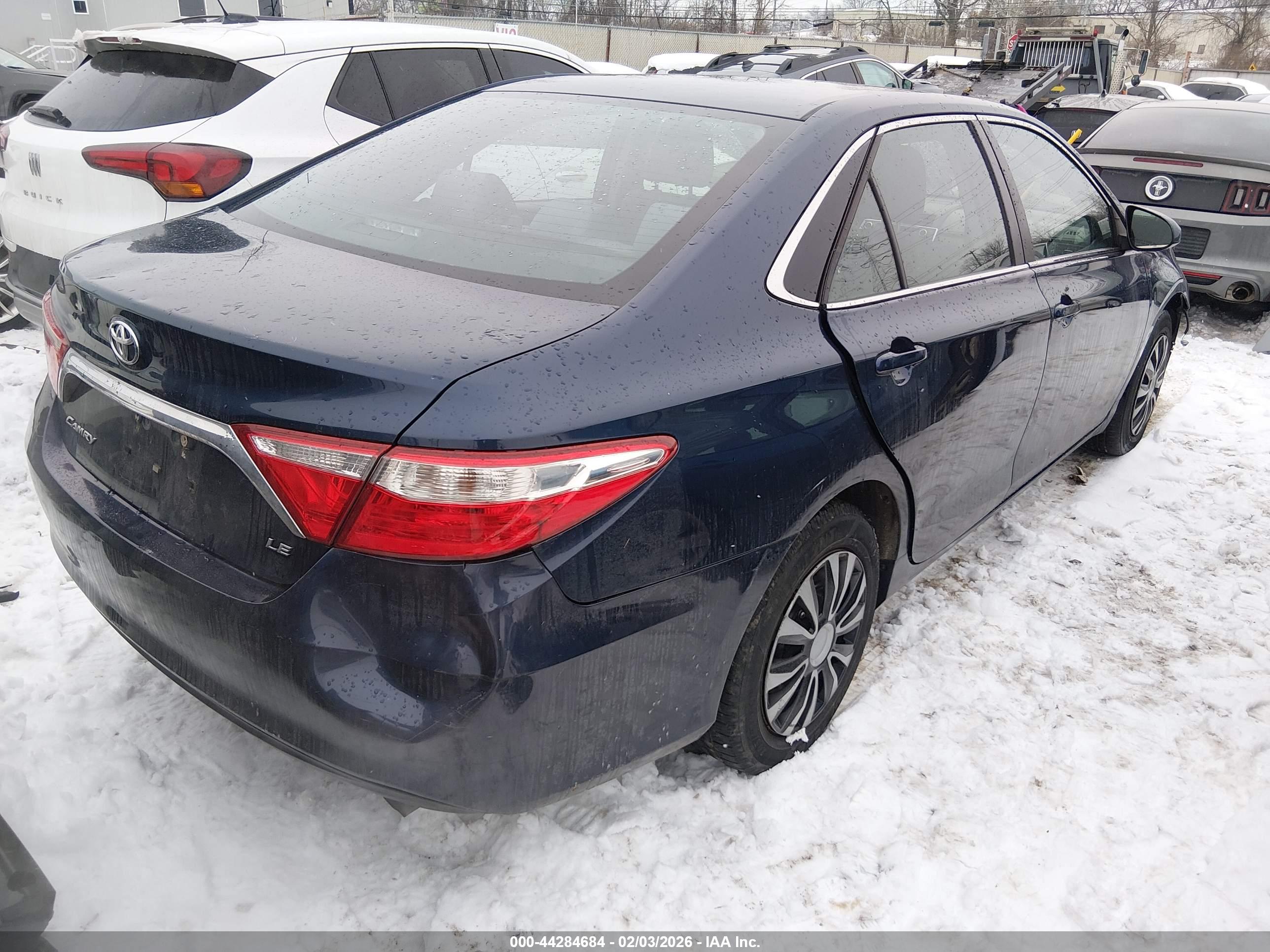 TOYOTA CAMRY image 4