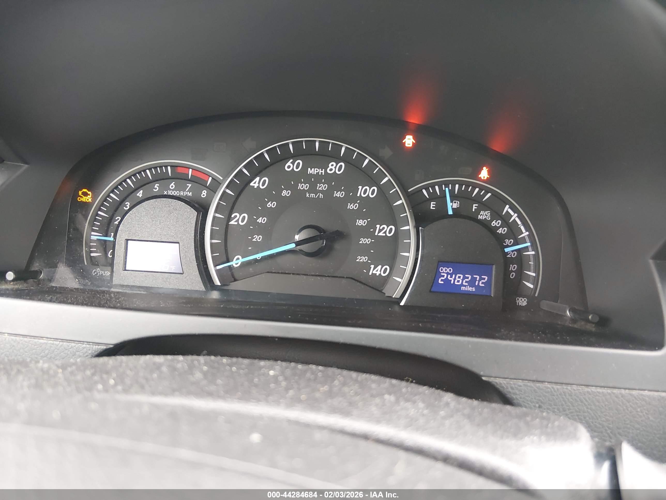 TOYOTA CAMRY image 7