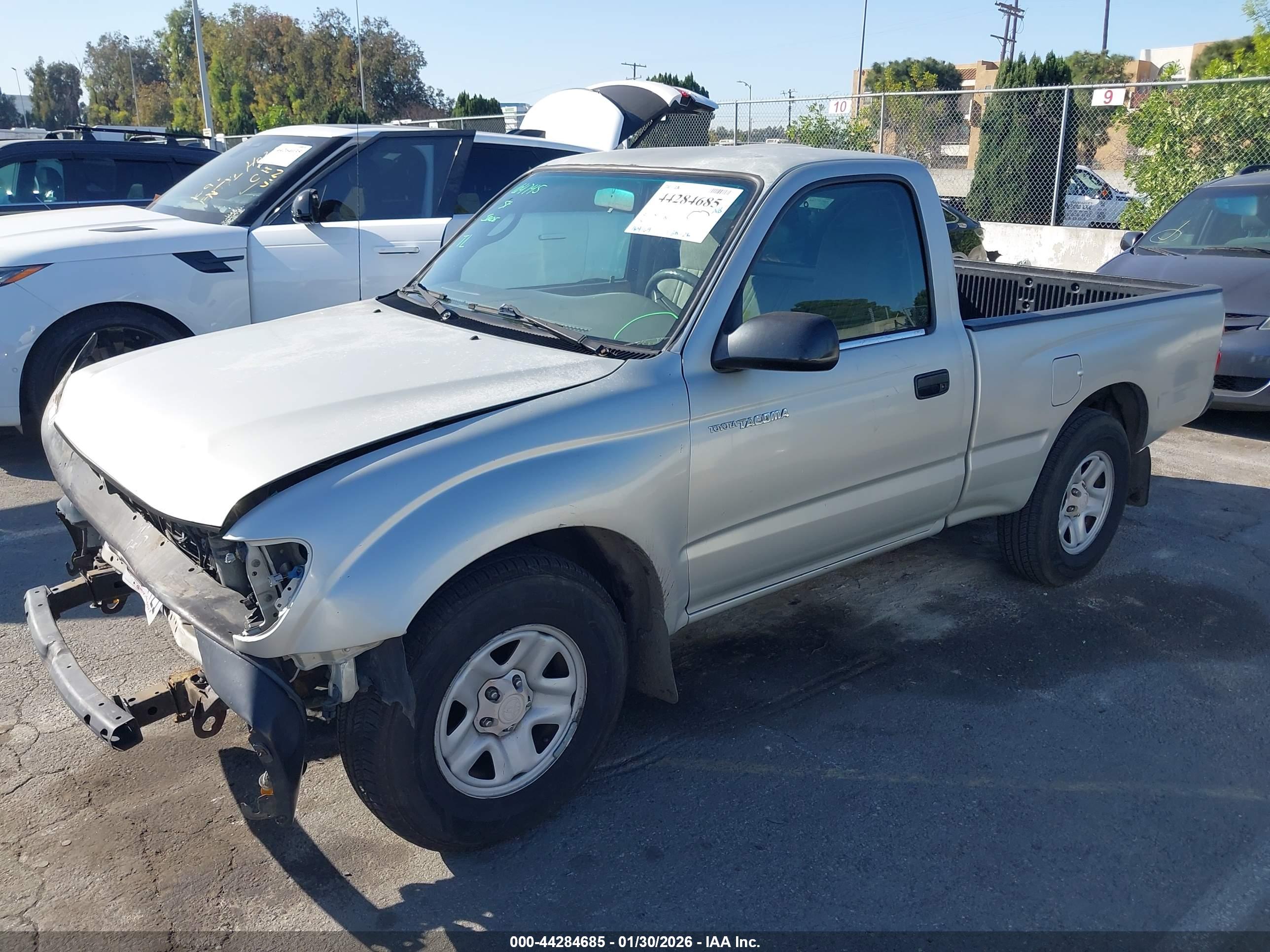 TOYOTA TACOMA image 2