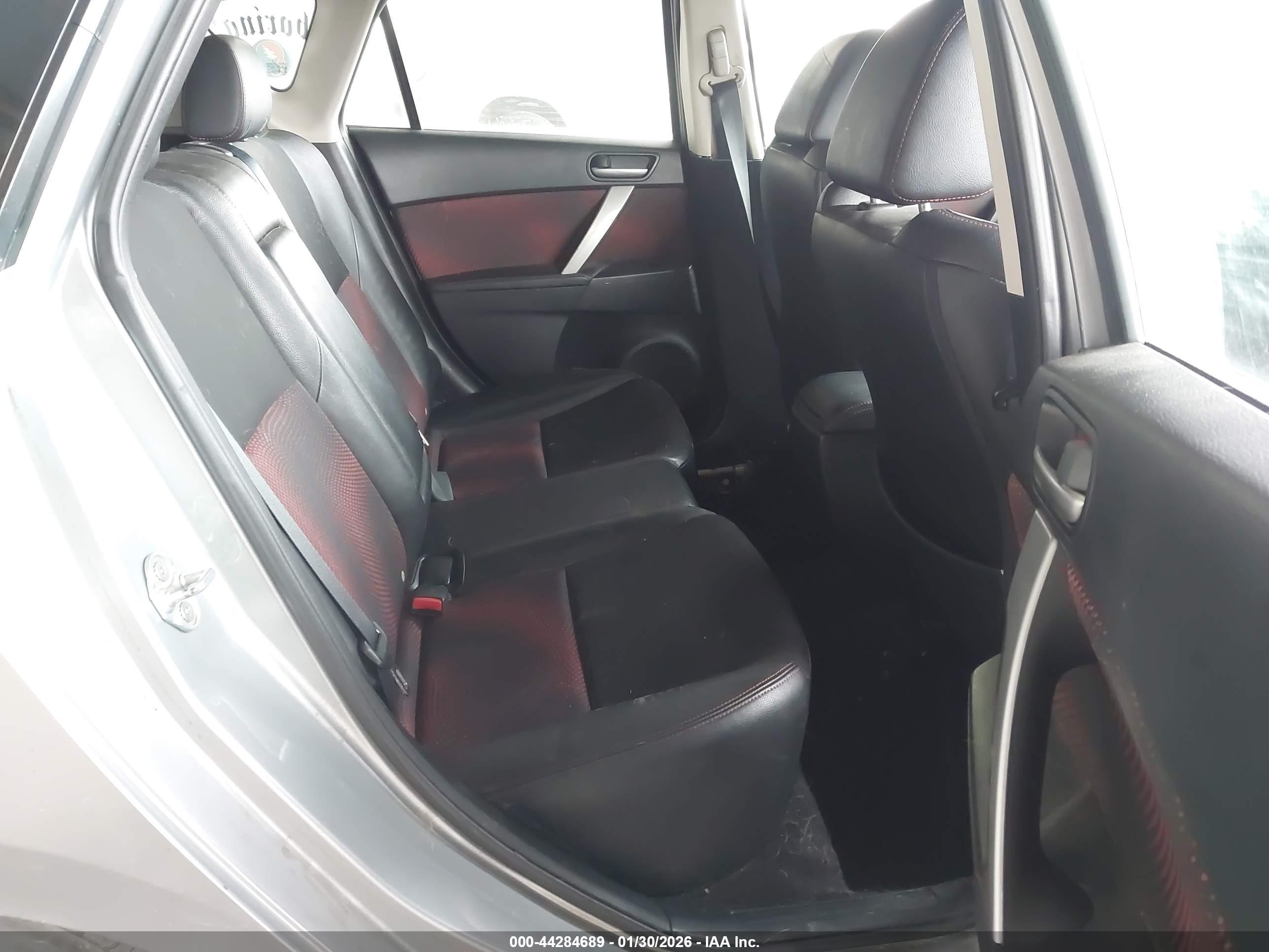 MAZDA MAZDASPEED3 image 8