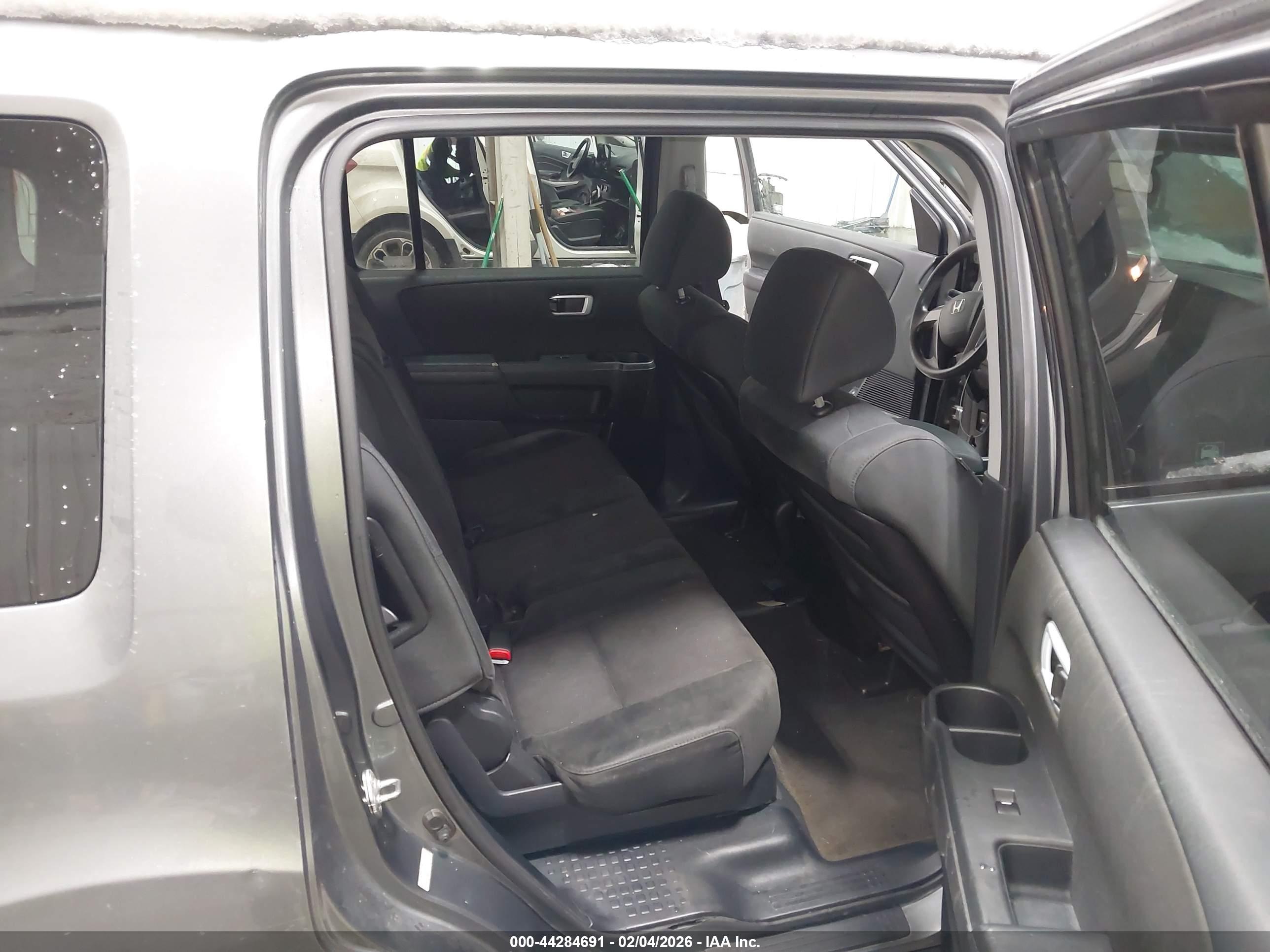 HONDA PILOT image 8