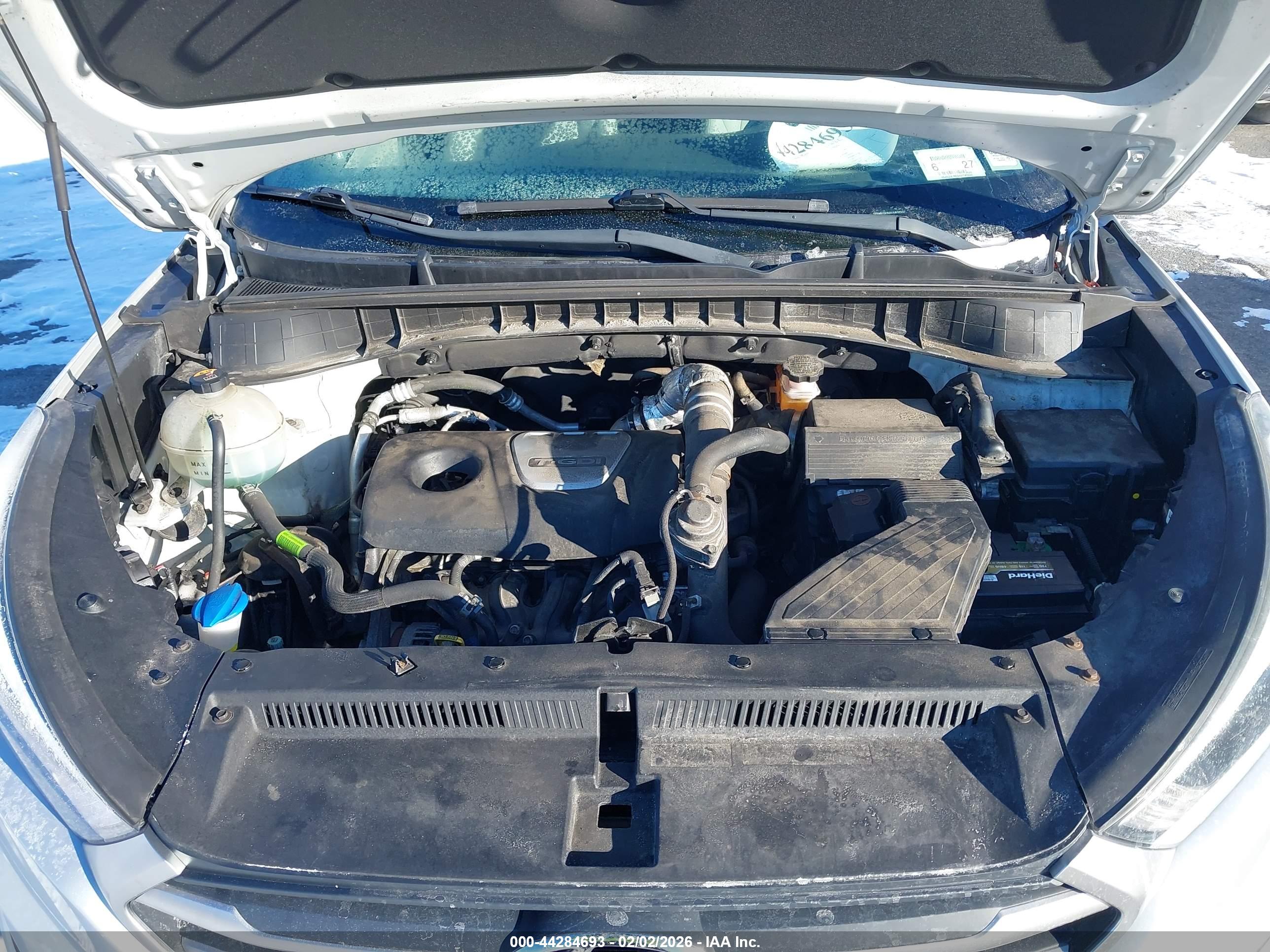 HYUNDAI TUCSON image 10
