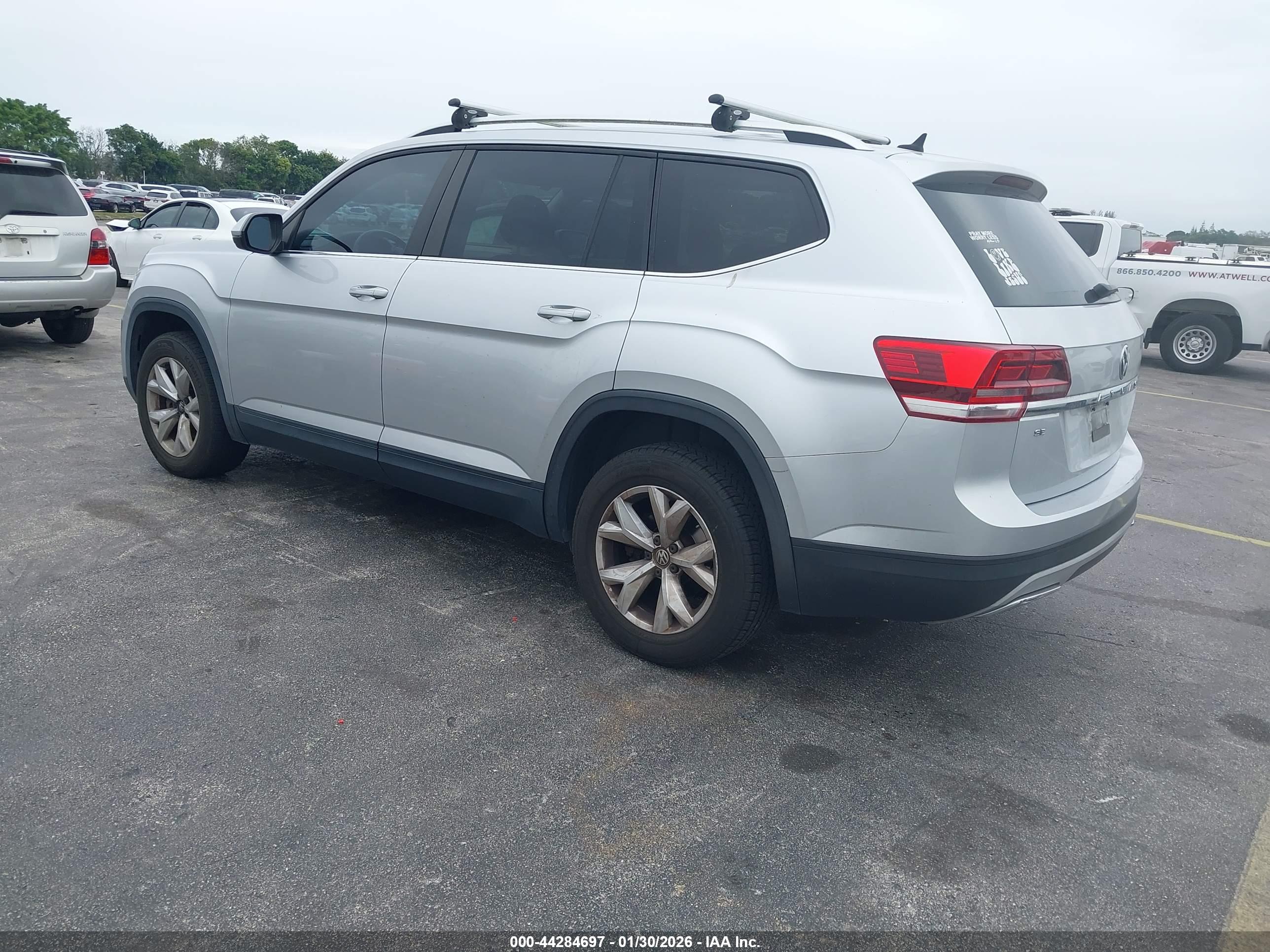 VOLKSWAGEN ATLAS image 3