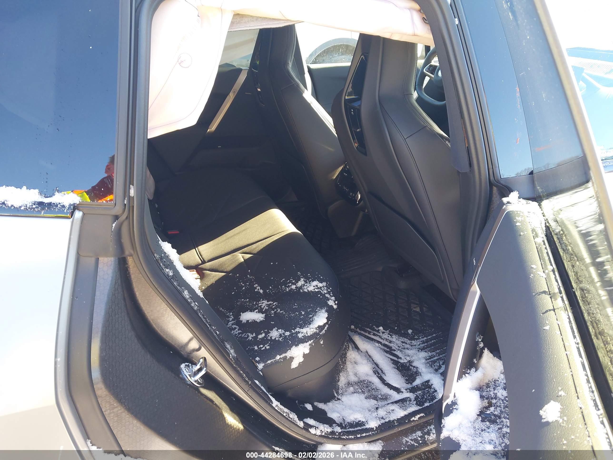 BMW IX image 8
