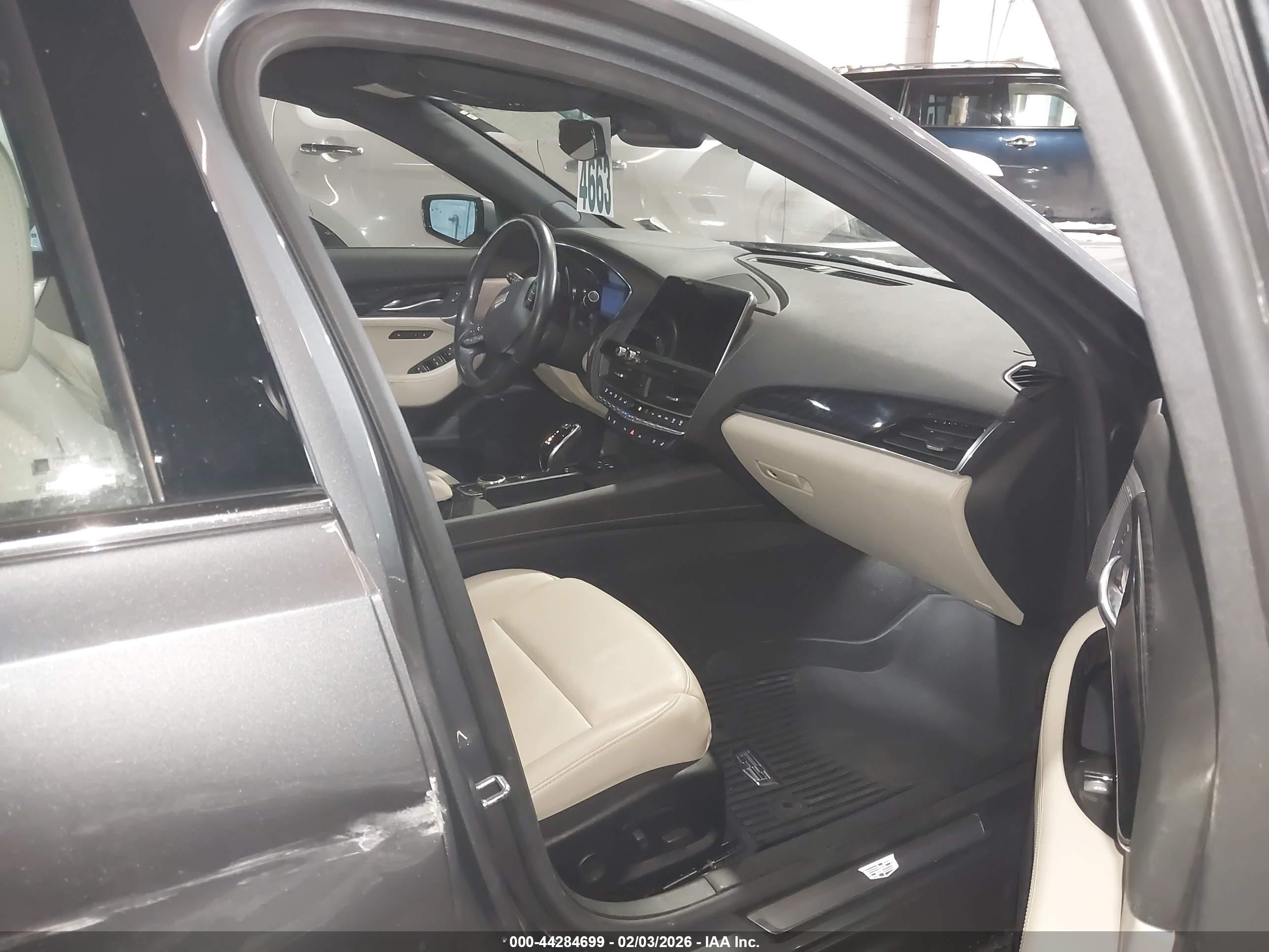 CADILLAC CT5 image 5