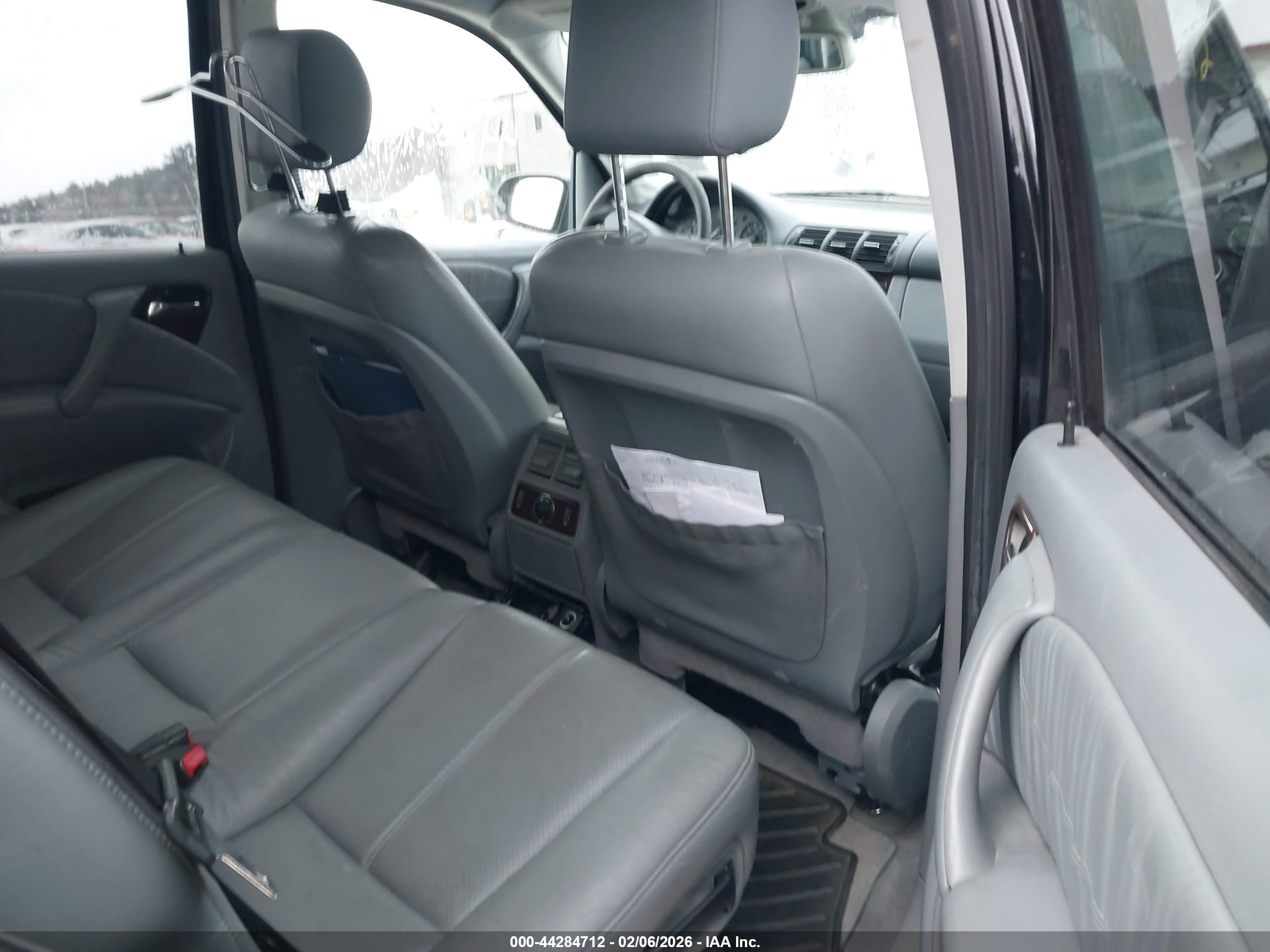 MERCEDES-BENZ ML image 8