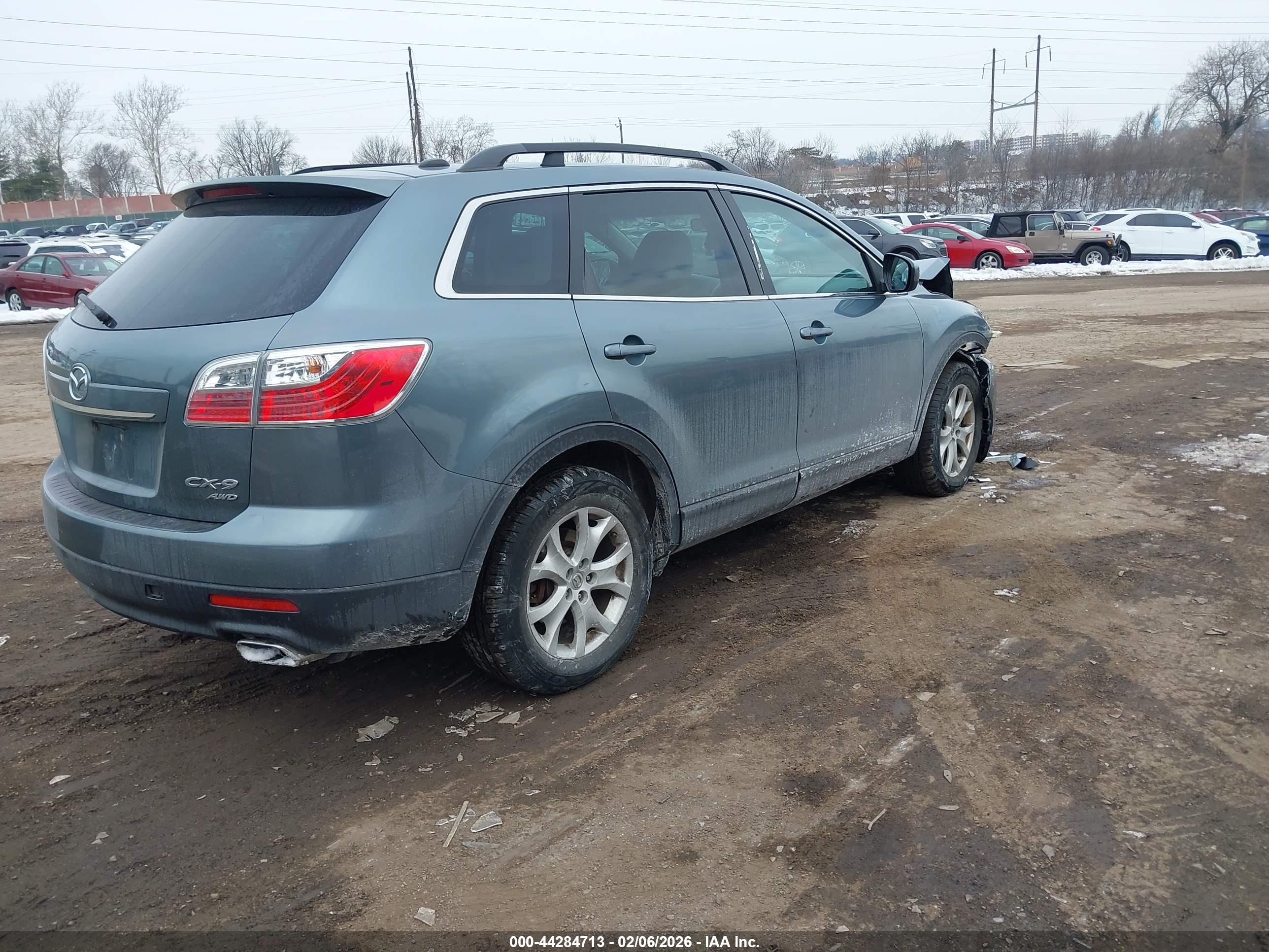 MAZDA CX-9 image 4