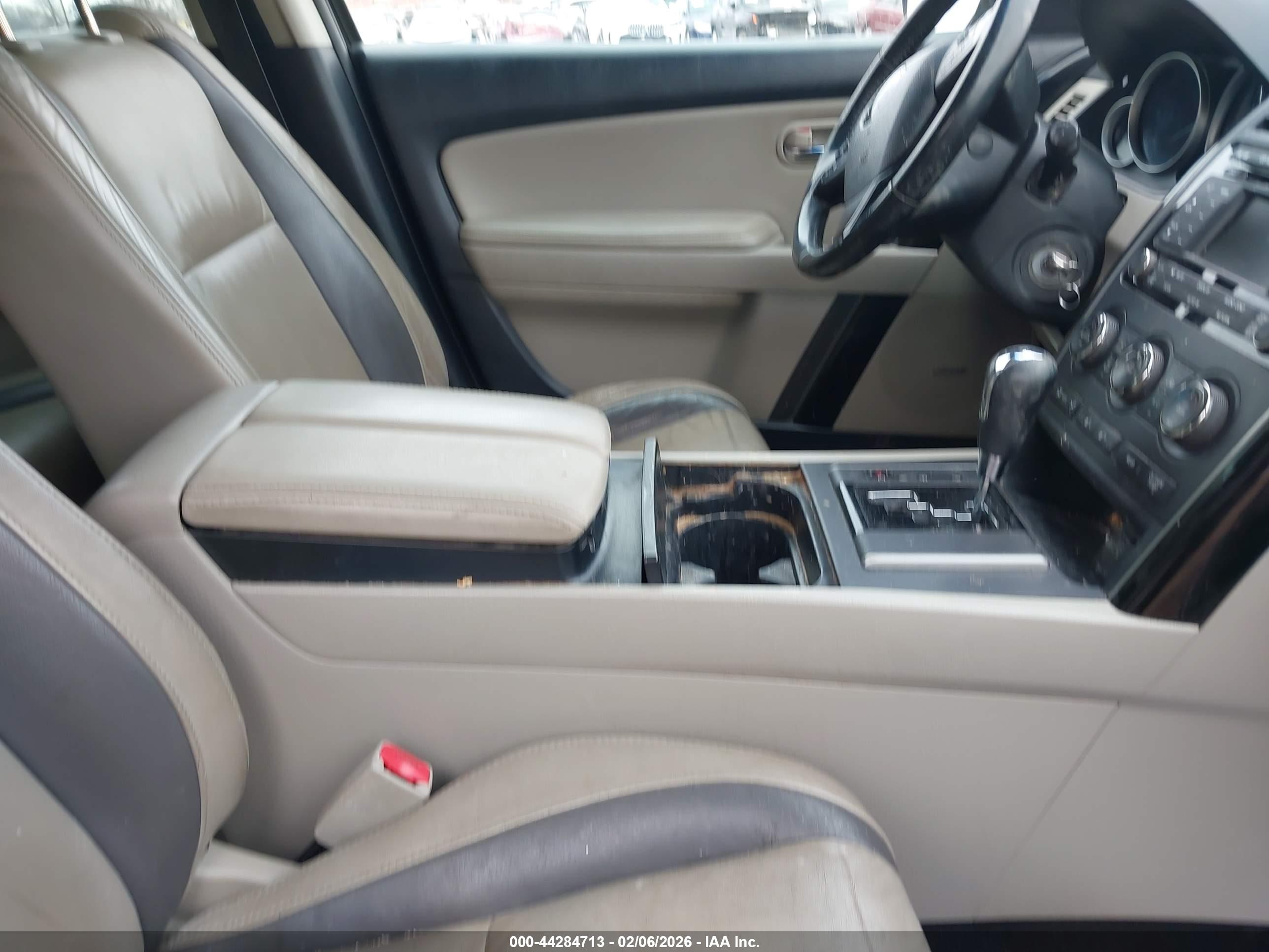 MAZDA CX-9 image 5