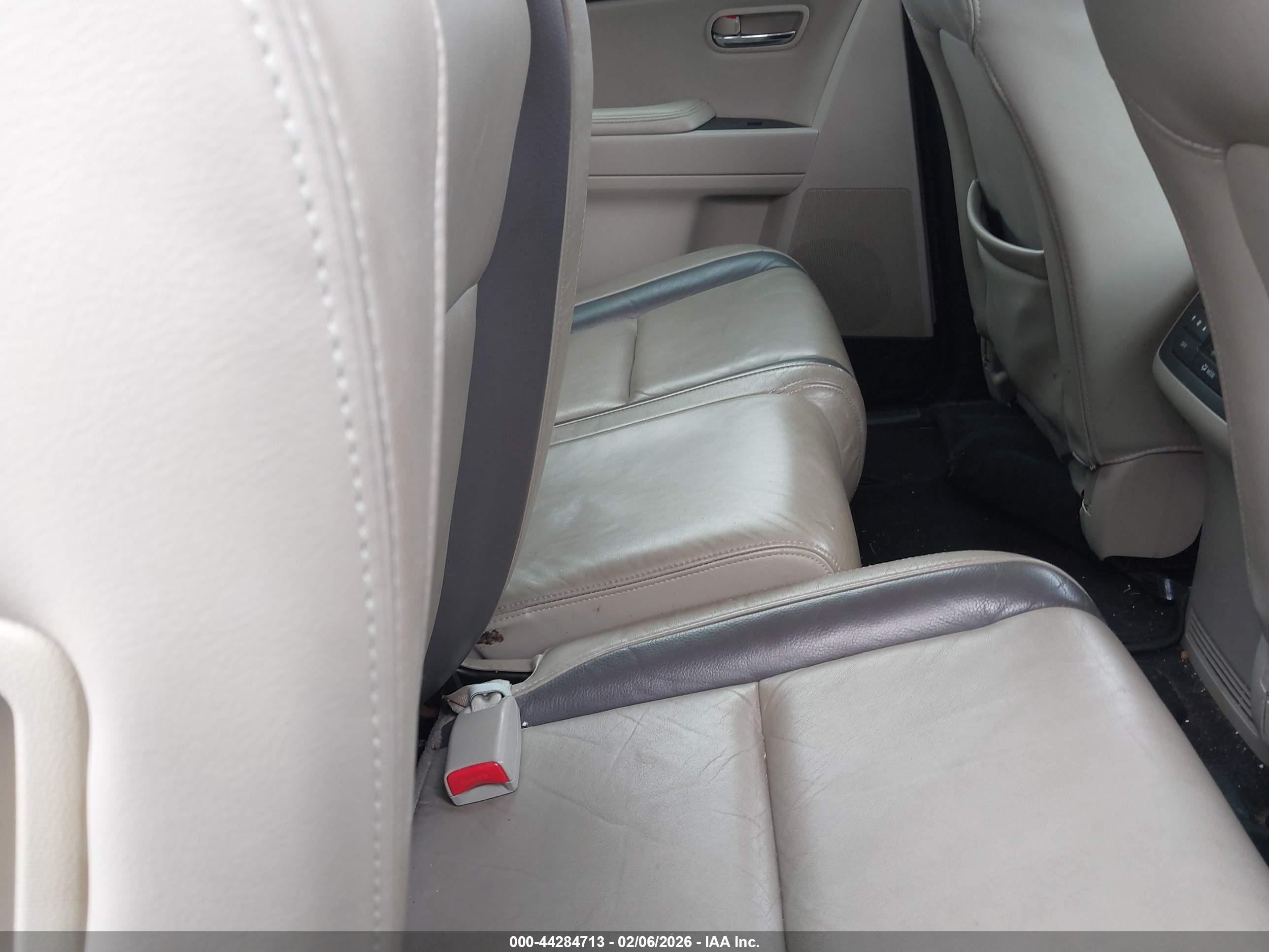 MAZDA CX-9 image 8