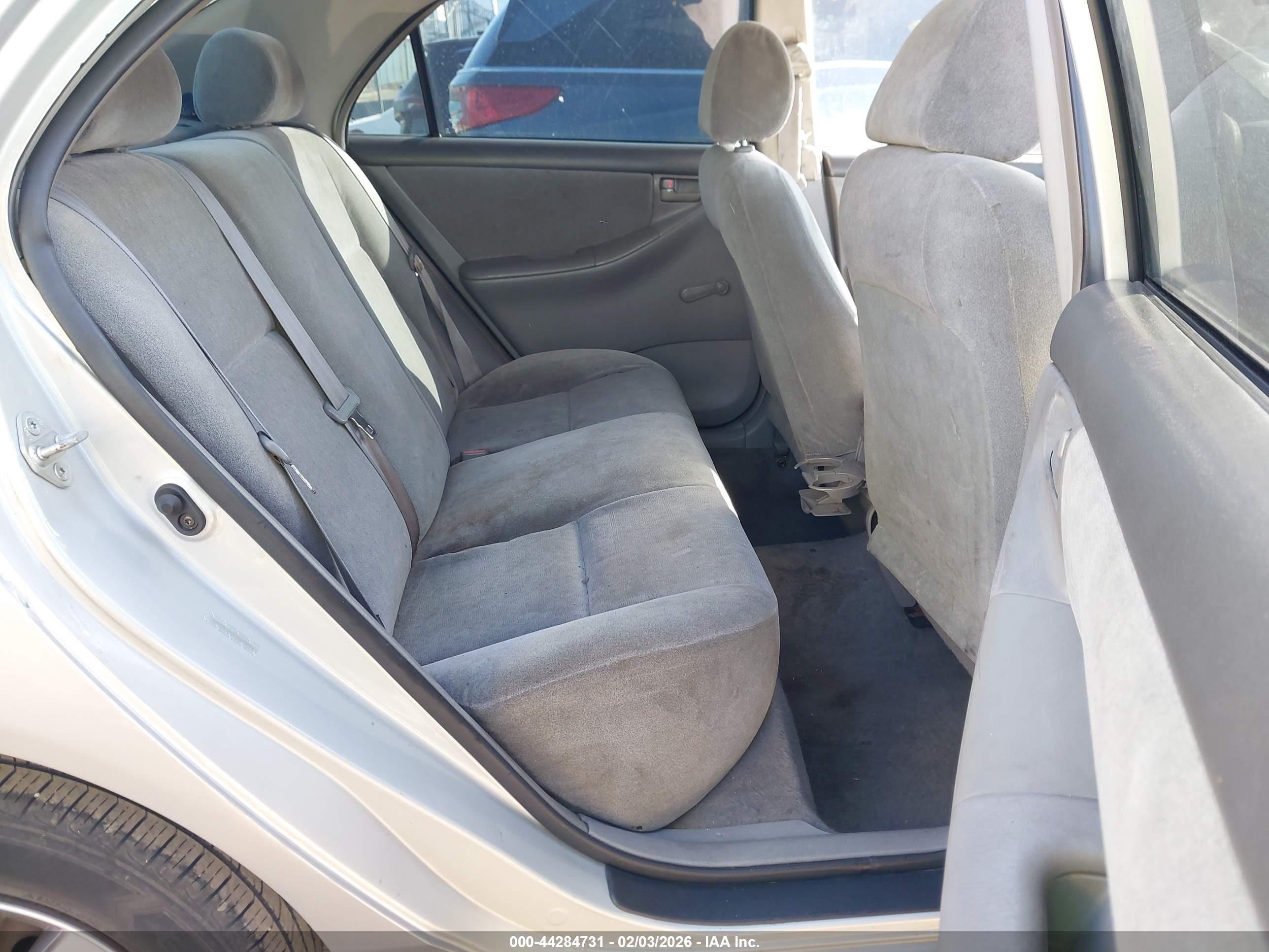 TOYOTA COROLLA image 8