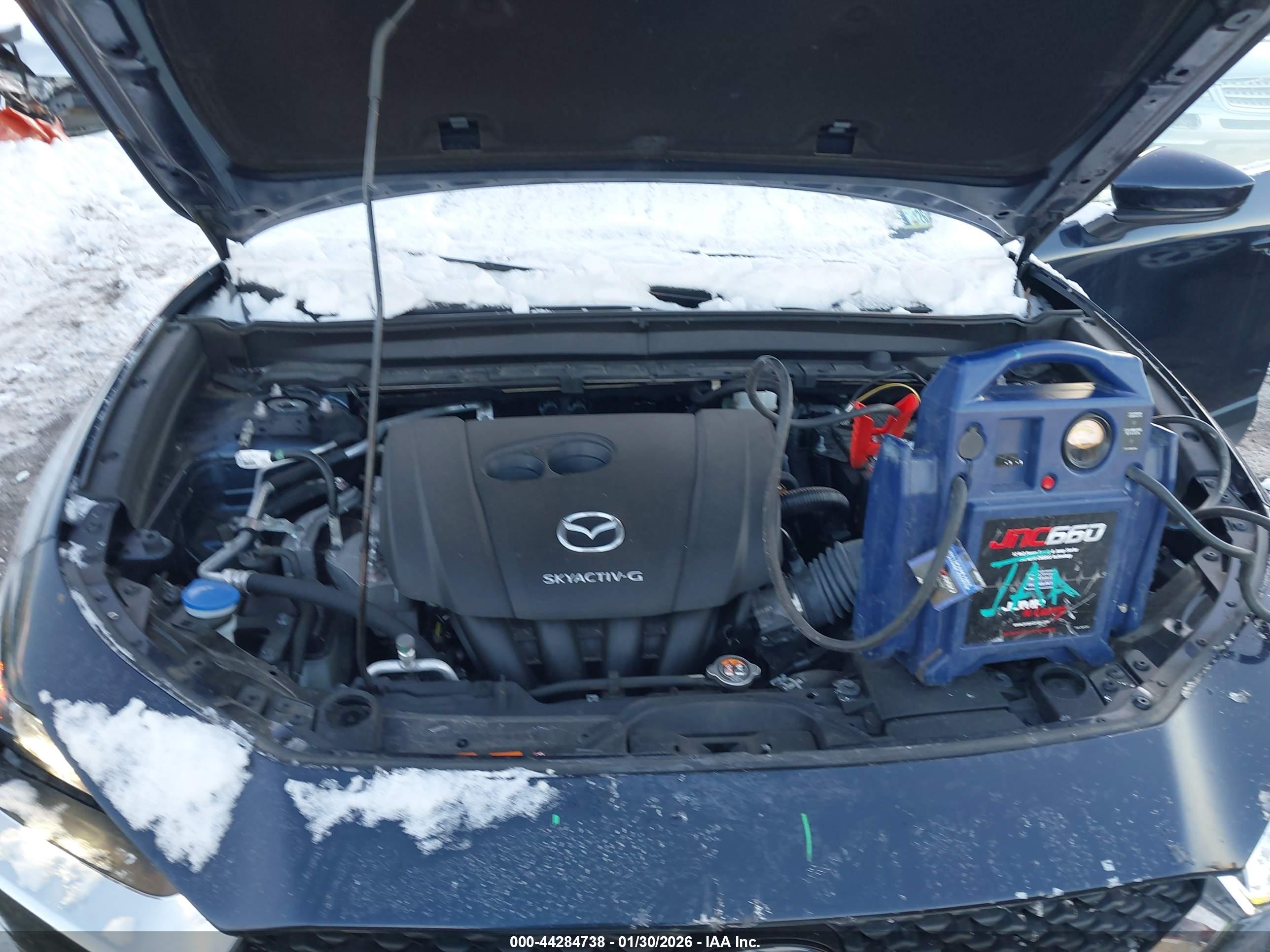MAZDA CX-30 image 10