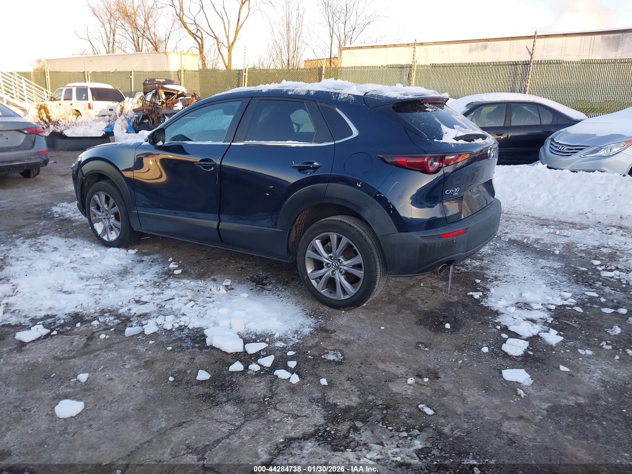 MAZDA CX-30 image 3
