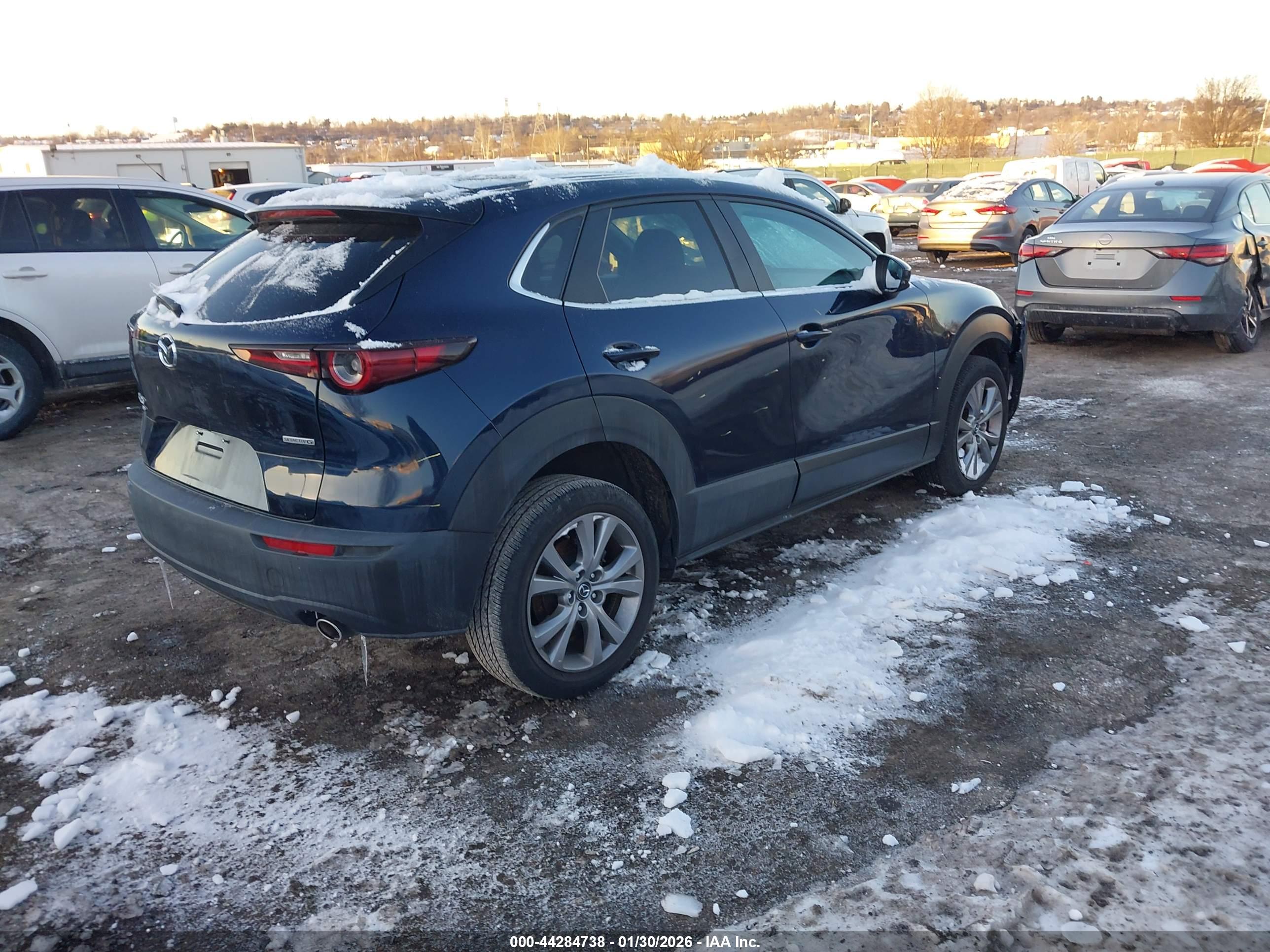 MAZDA CX-30 image 4