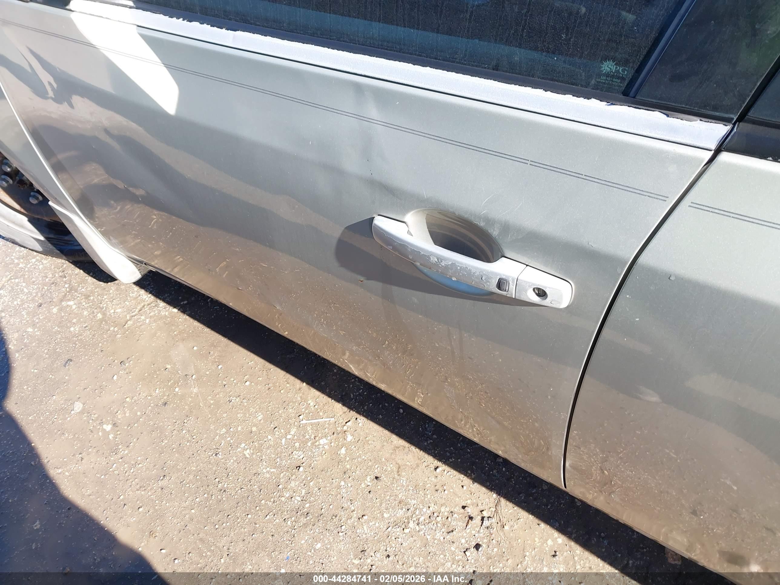 NISSAN SENTRA image 6