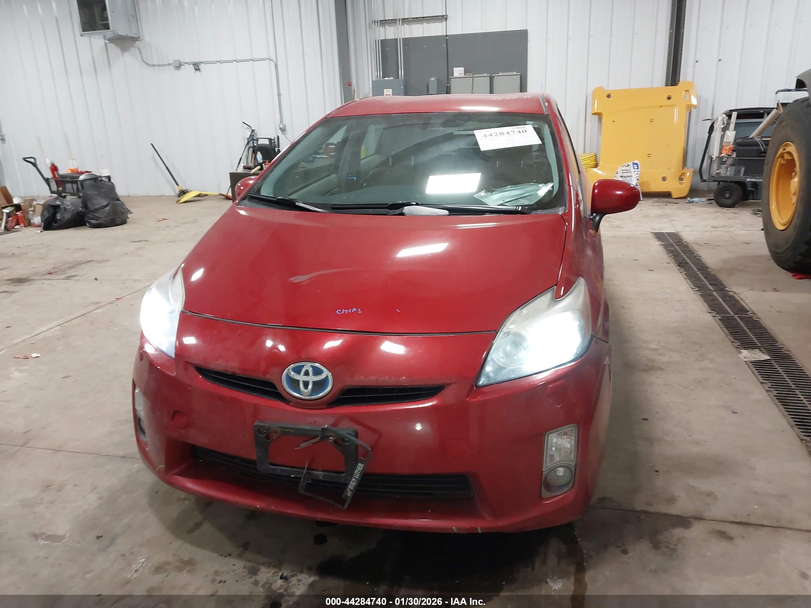 TOYOTA PRIUS image 6