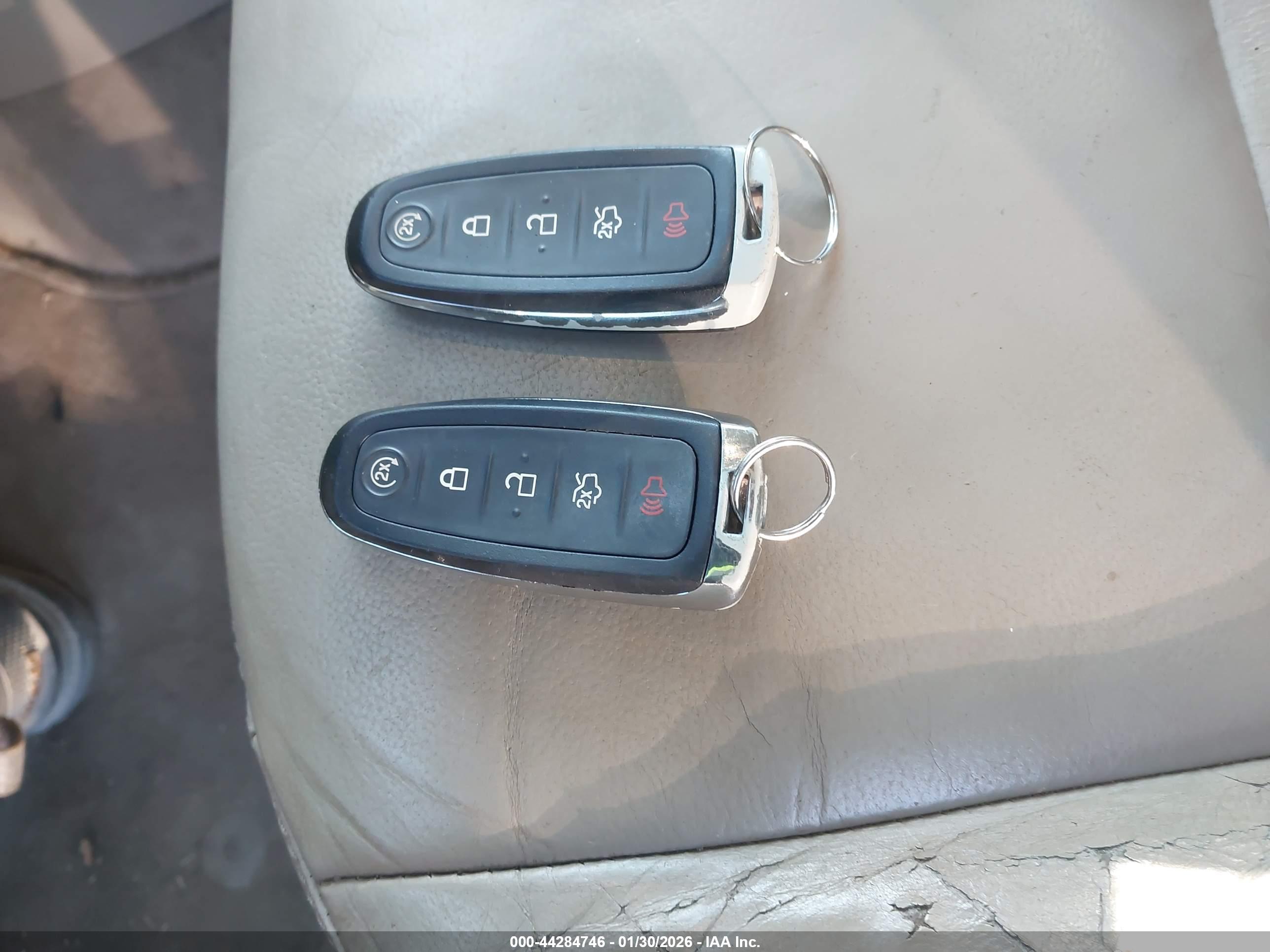 FORD ESCAPE image 11