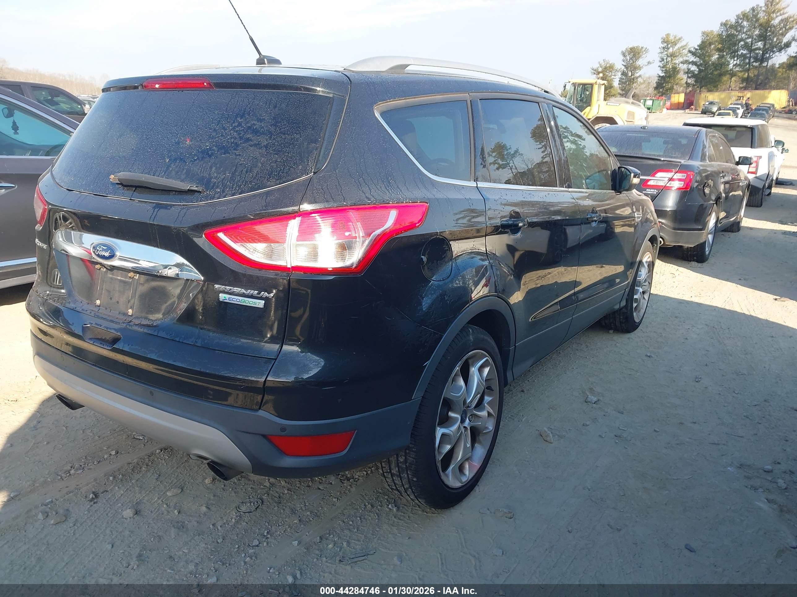 FORD ESCAPE image 4