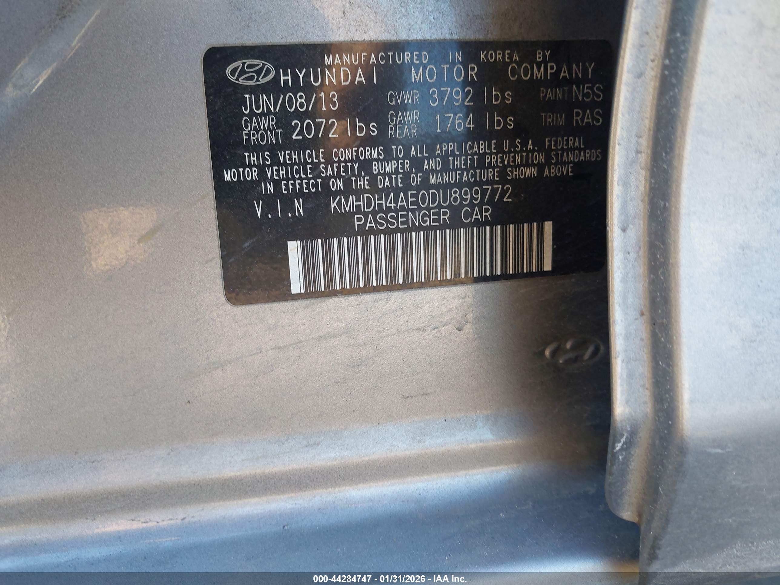 HYUNDAI ELANTRA image 9