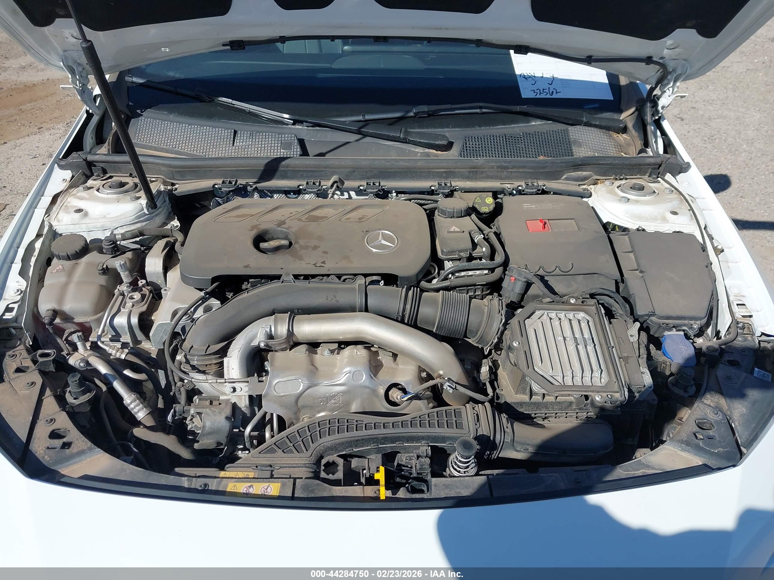 MERCEDES-BENZ CLA image 10