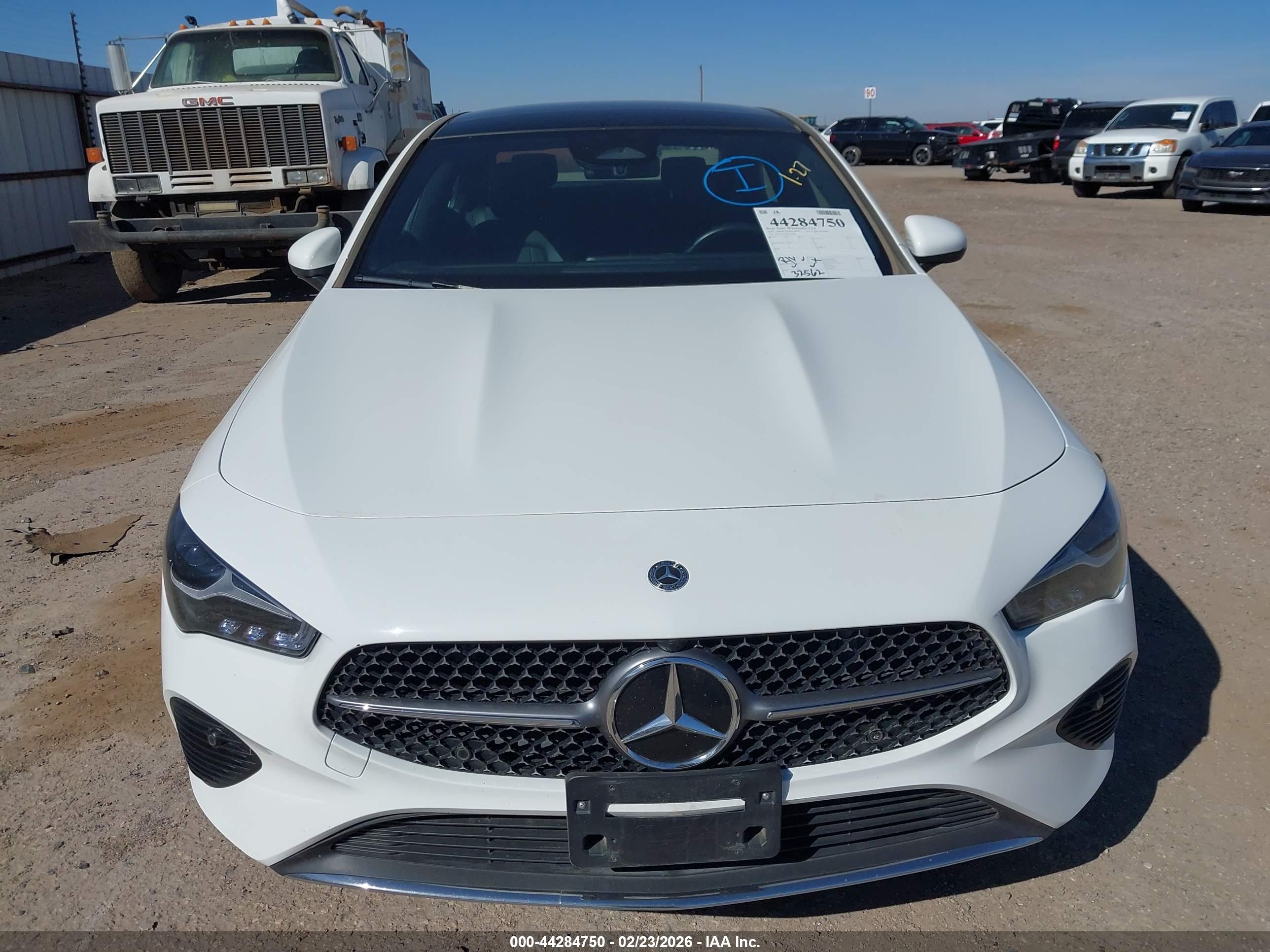 MERCEDES-BENZ CLA image 6