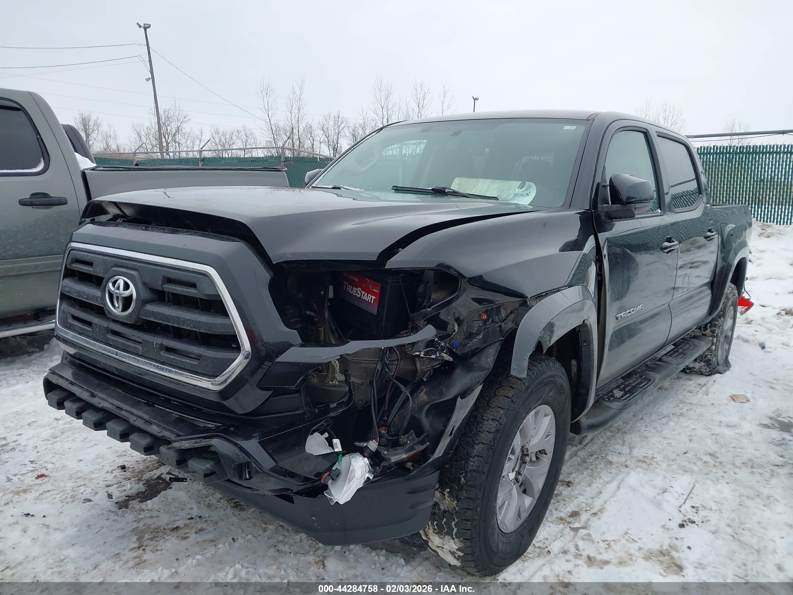 TOYOTA TACOMA image 2