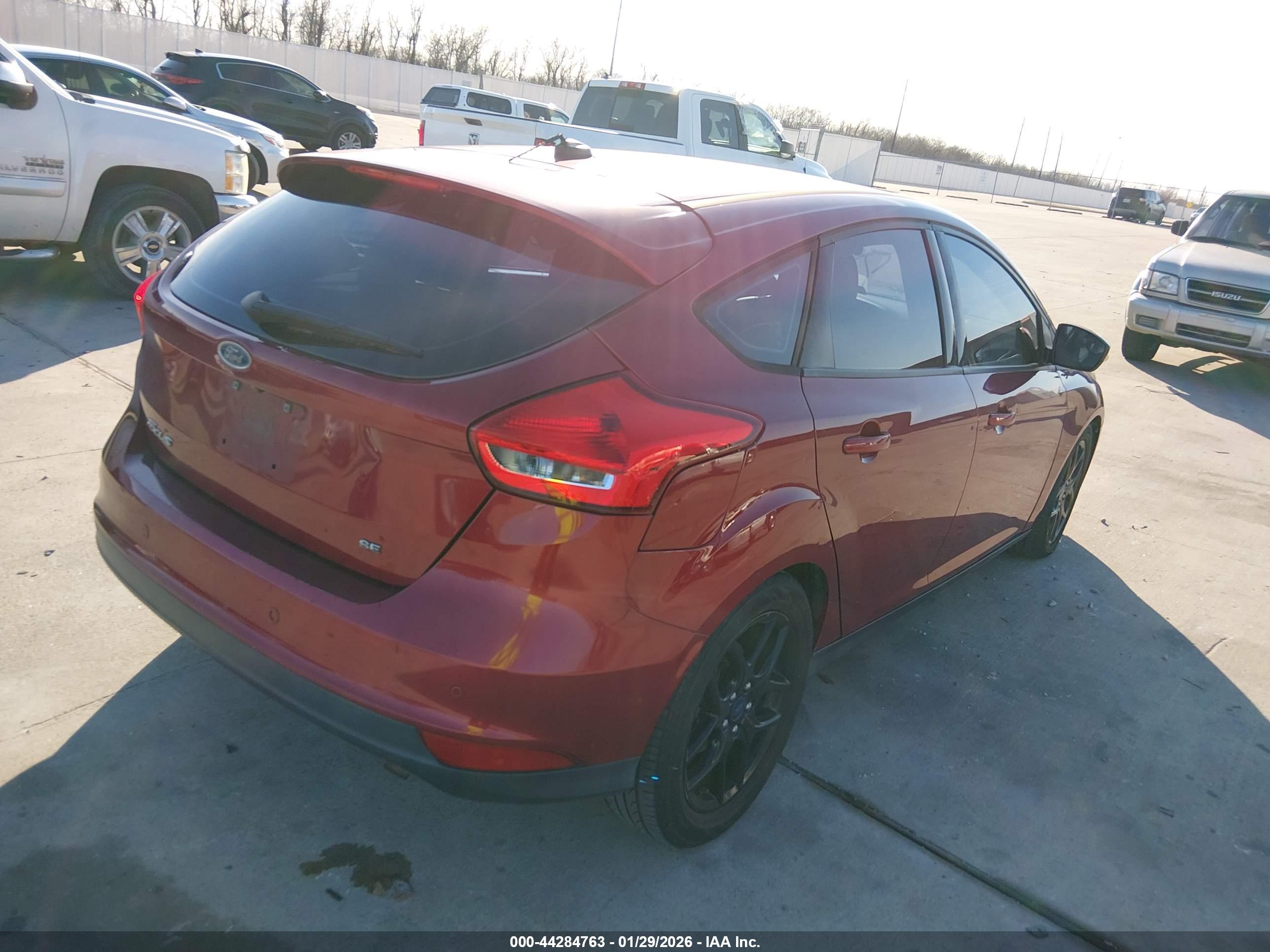 FORD FOCUS image 4