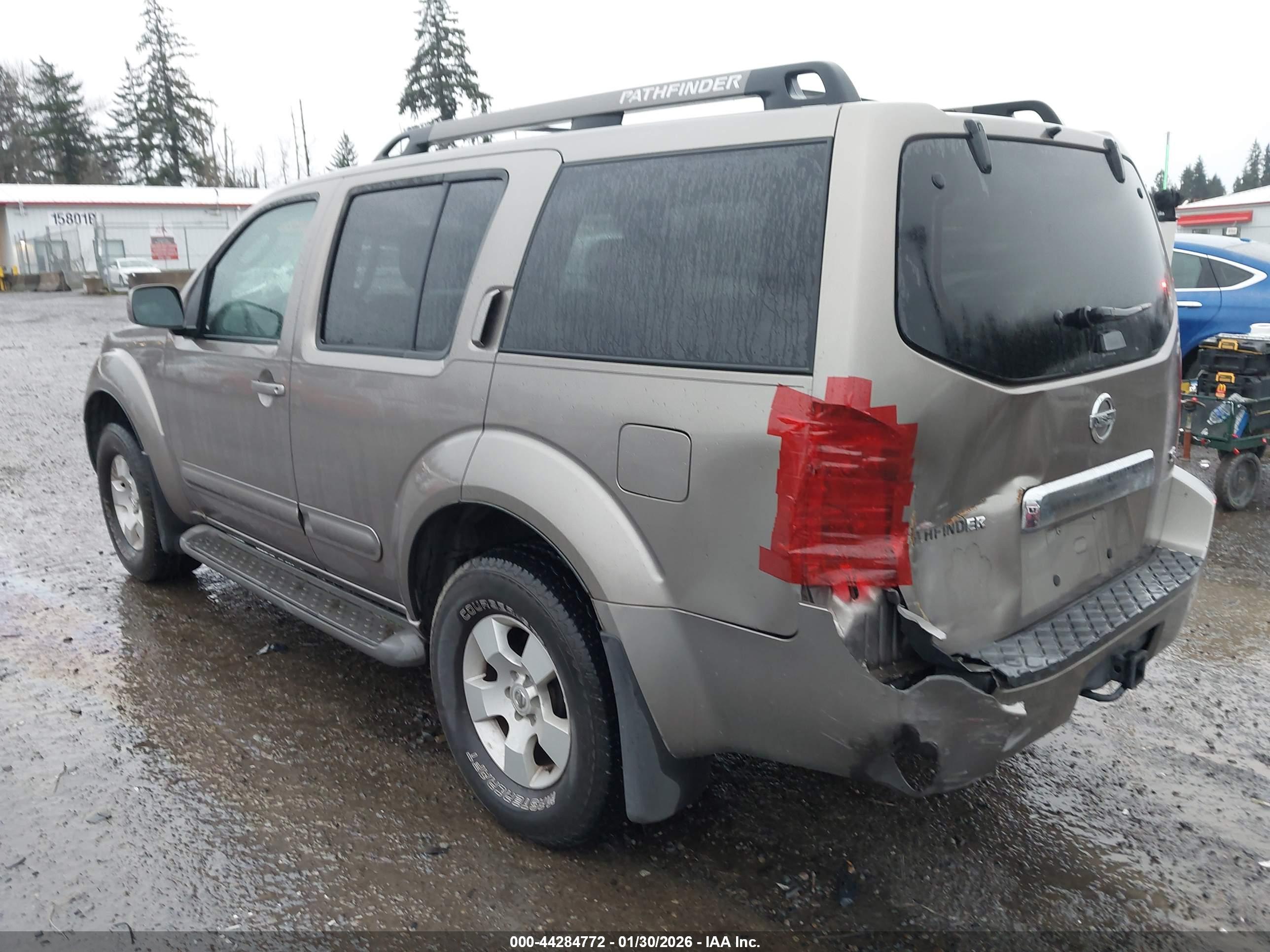 NISSAN PATHFINDER image 3