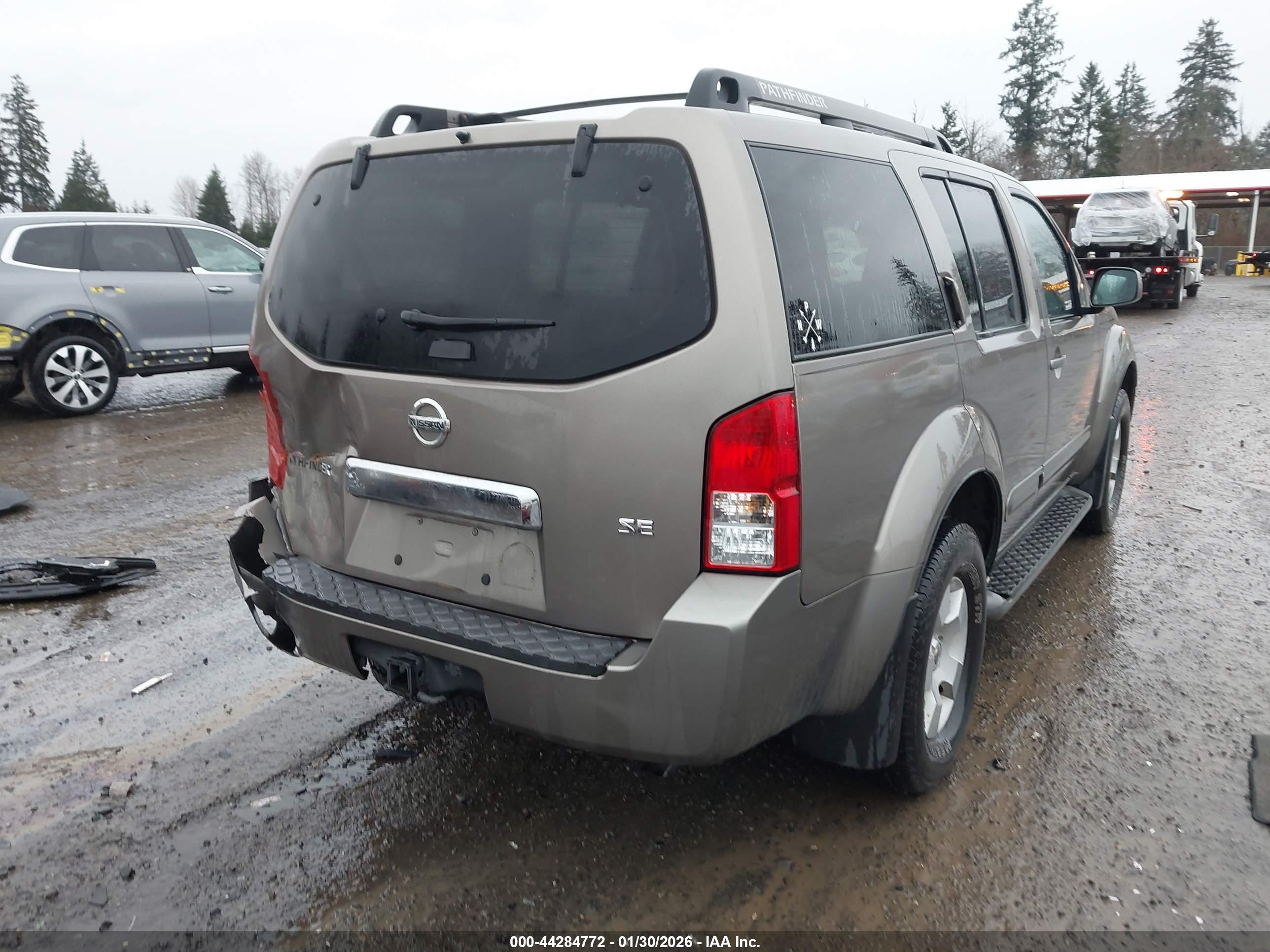 NISSAN PATHFINDER image 4