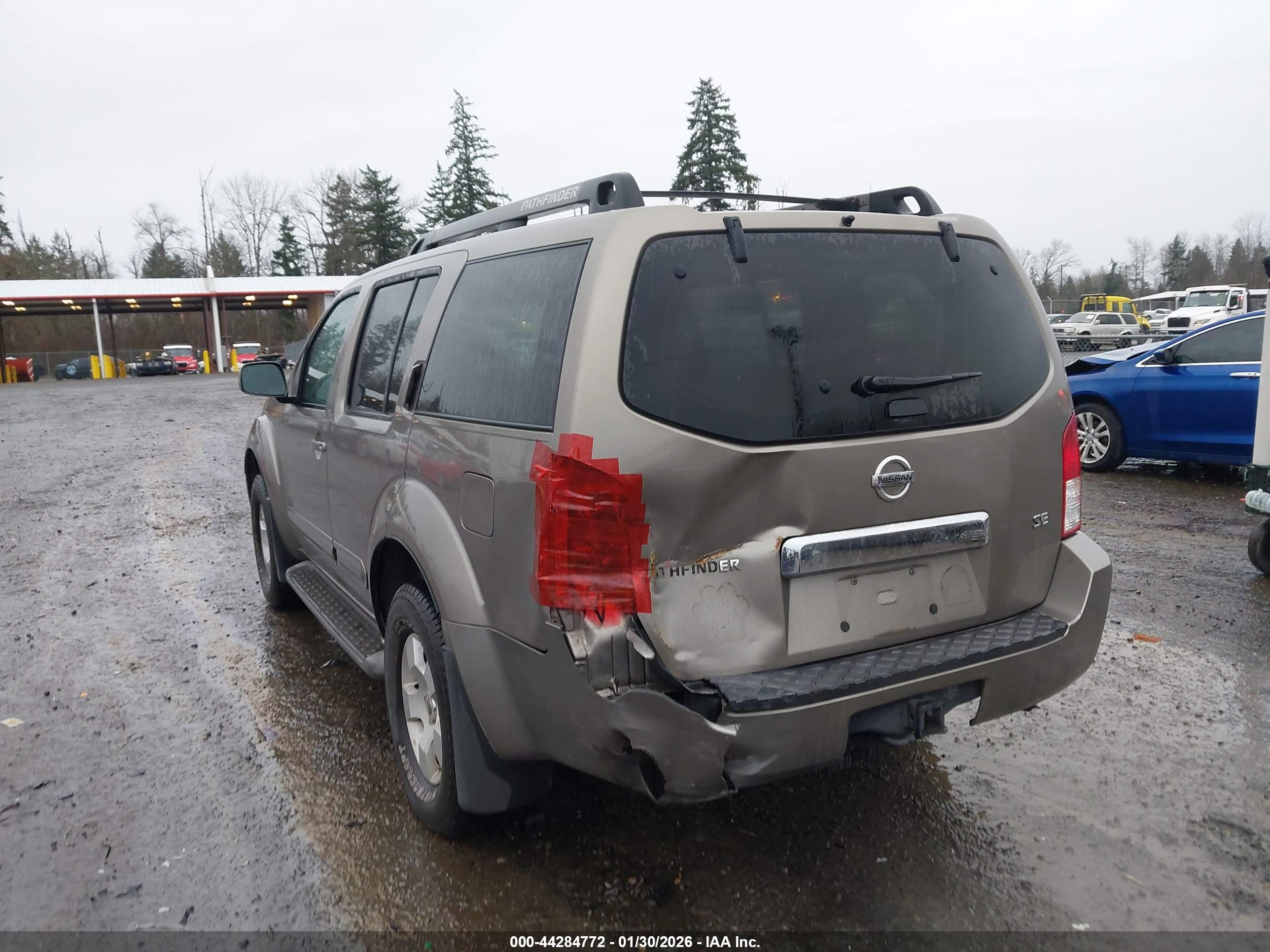 NISSAN PATHFINDER image 6