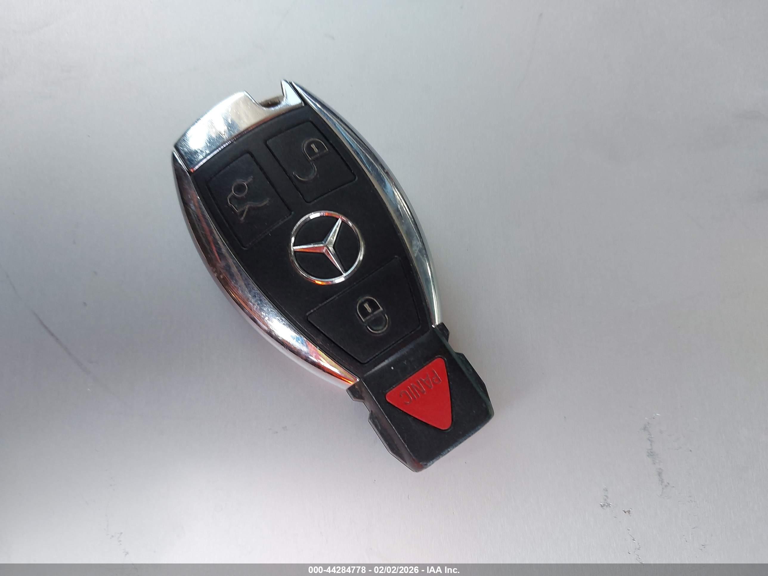 MERCEDES-BENZ GLC image 11