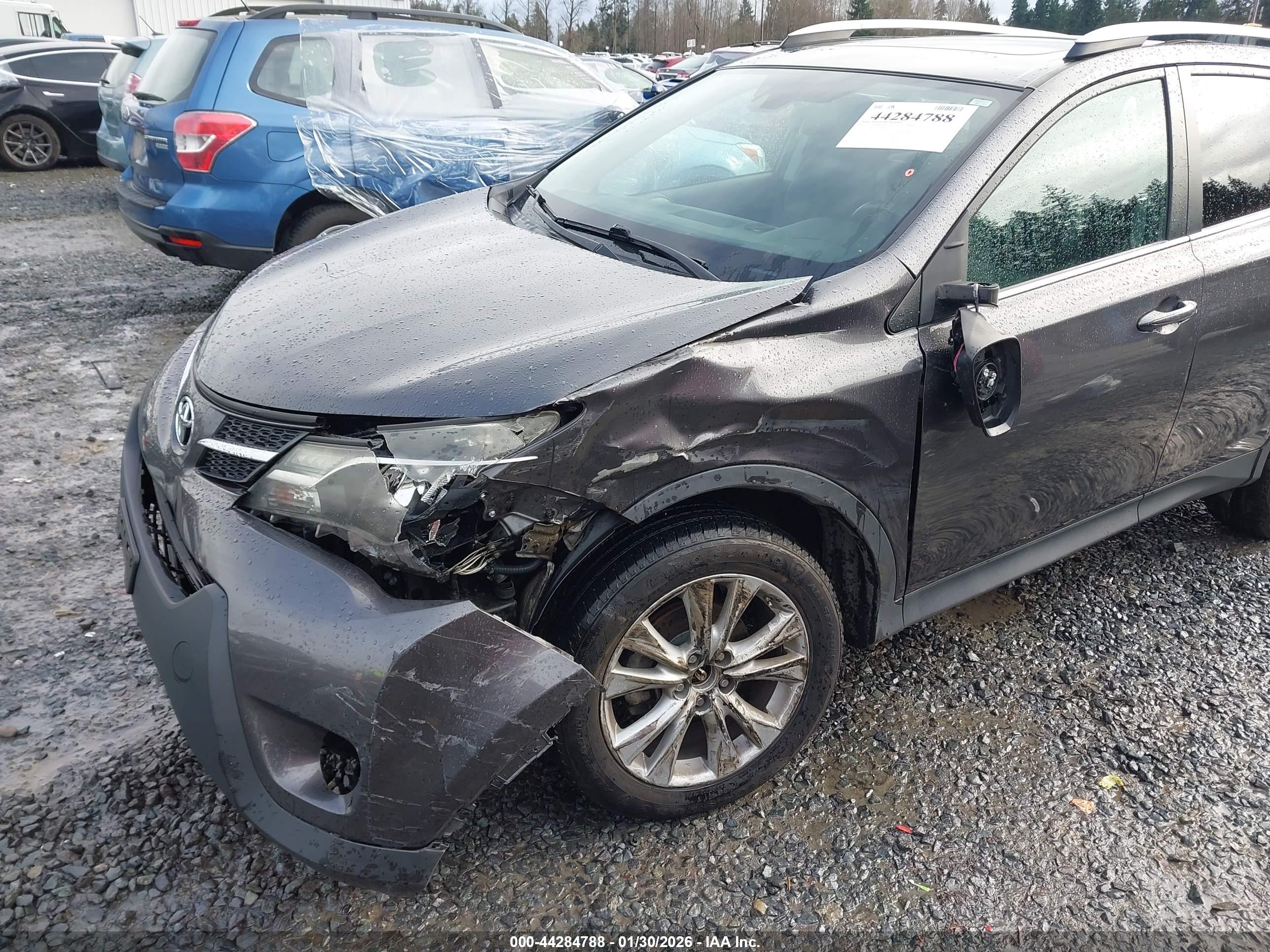 TOYOTA RAV4 image 6