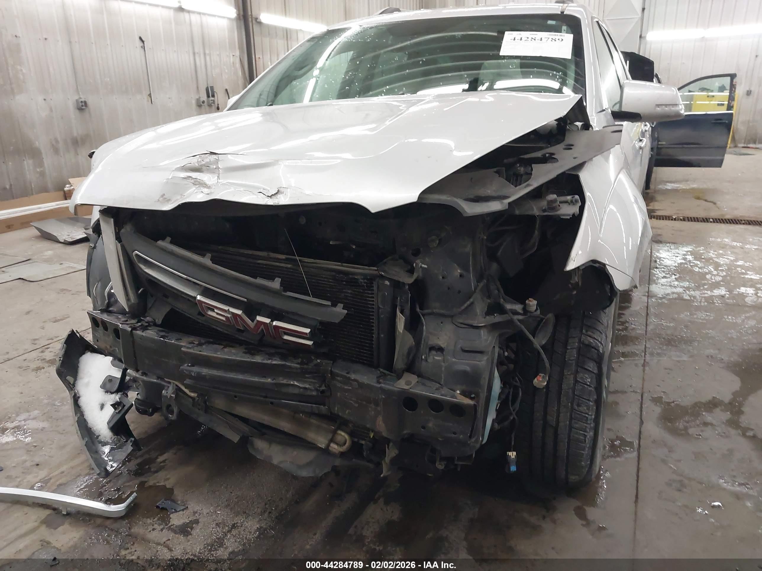 GMC ACADIA image 6