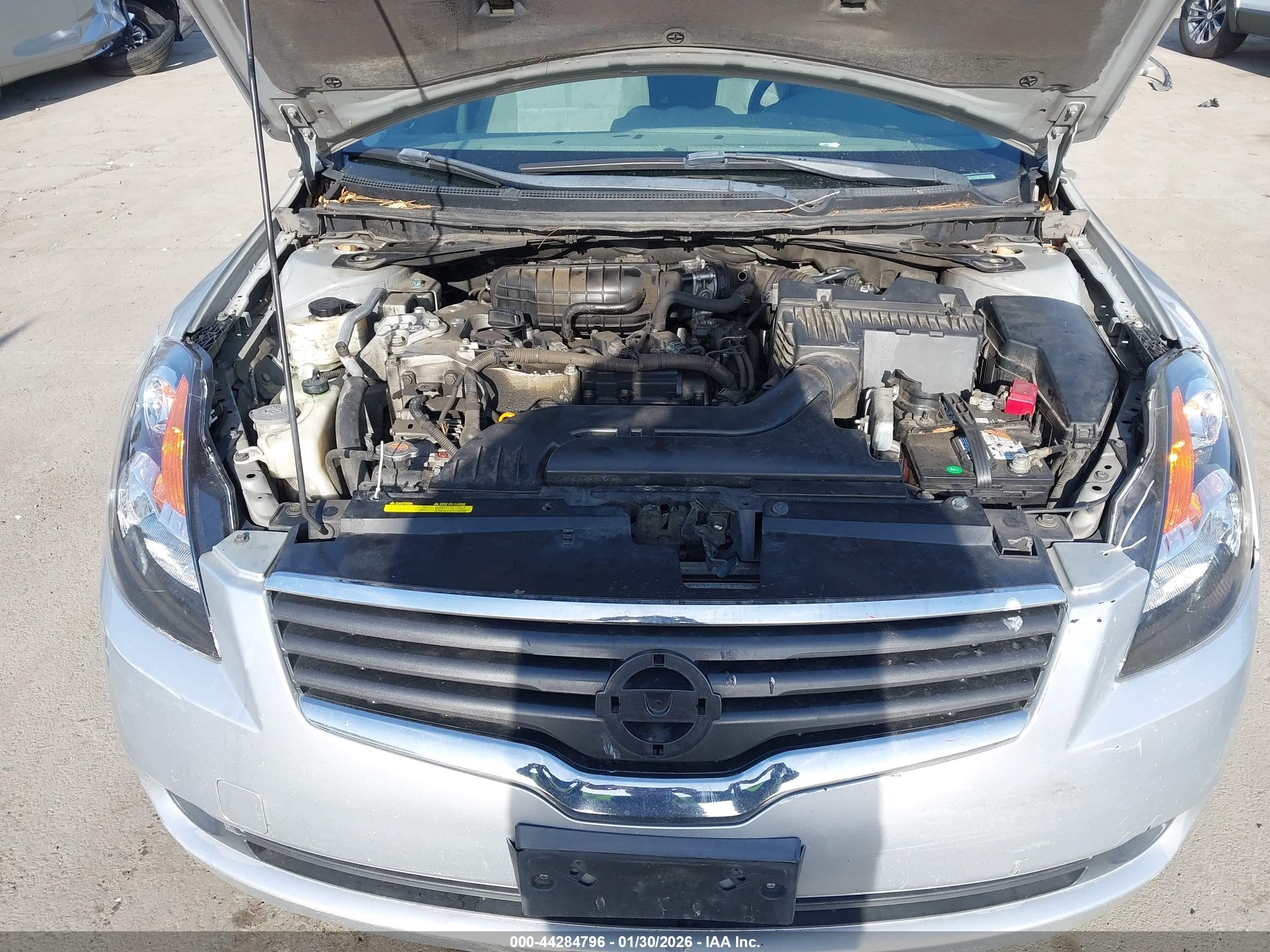 NISSAN ALTIMA image 10