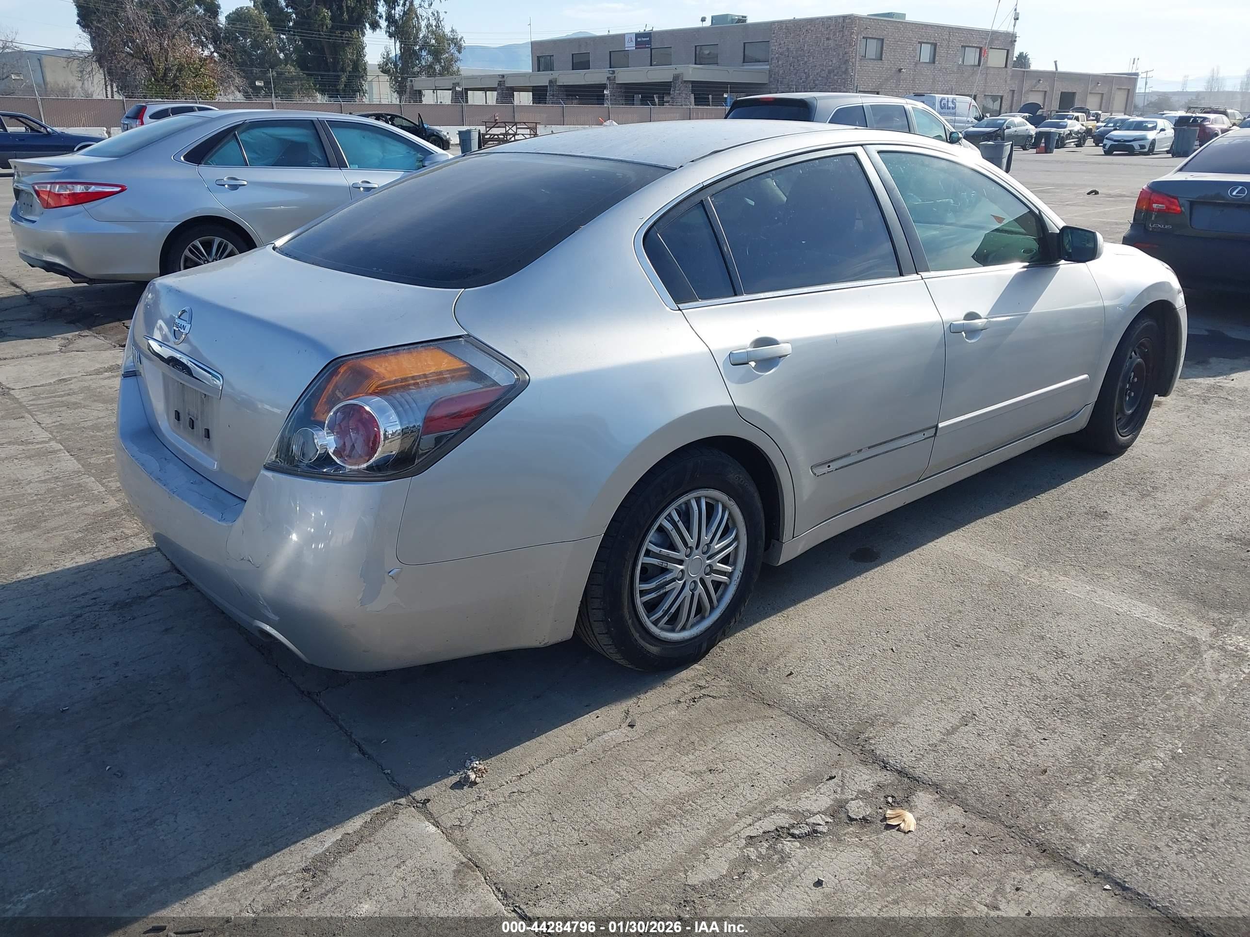 NISSAN ALTIMA image 4