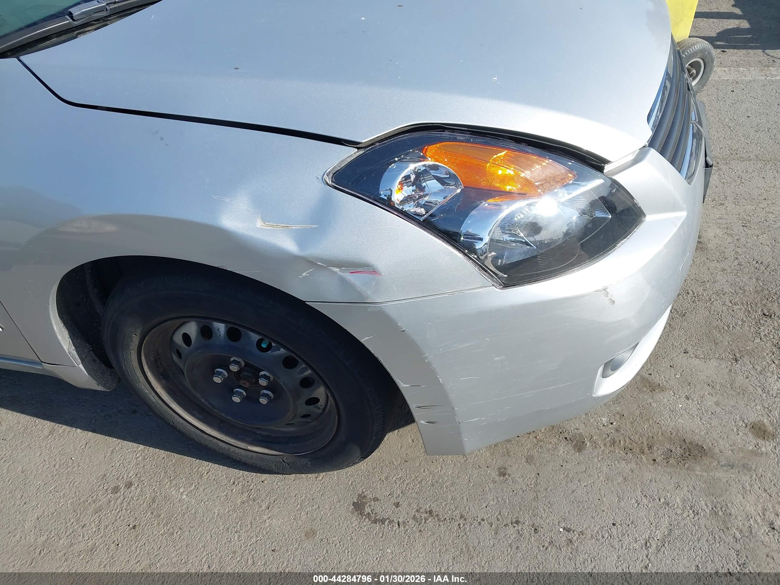 NISSAN ALTIMA image 6
