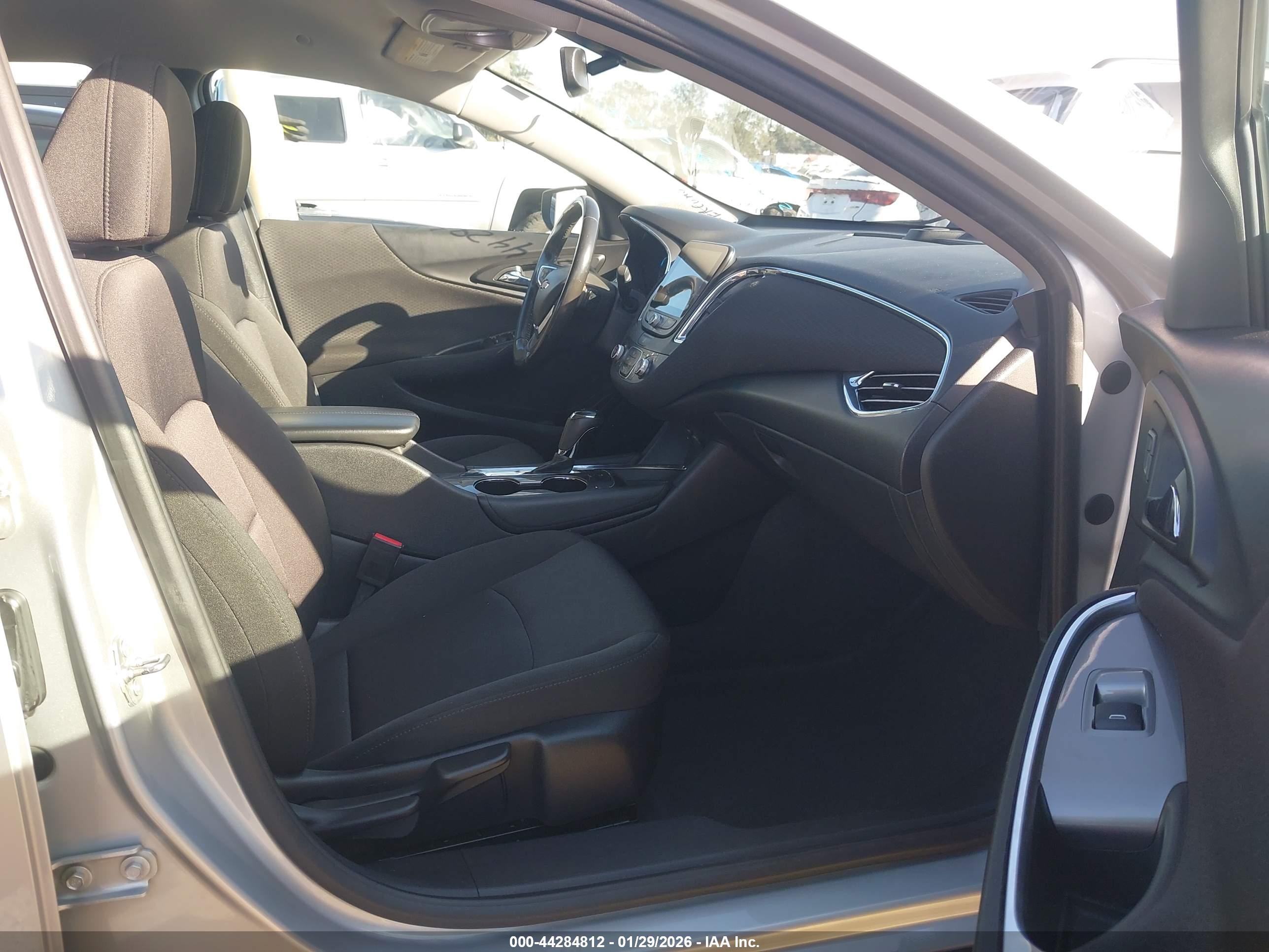 CHEVROLET MALIBU image 5