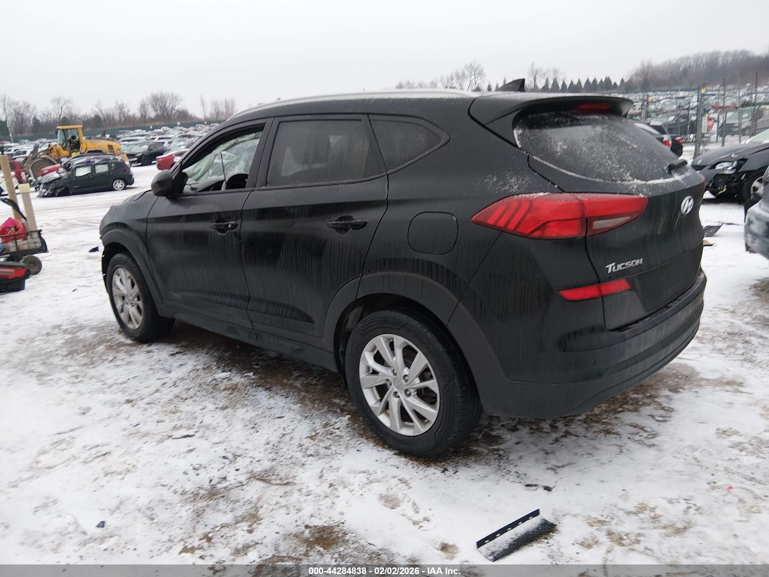 HYUNDAI TUCSON image 3
