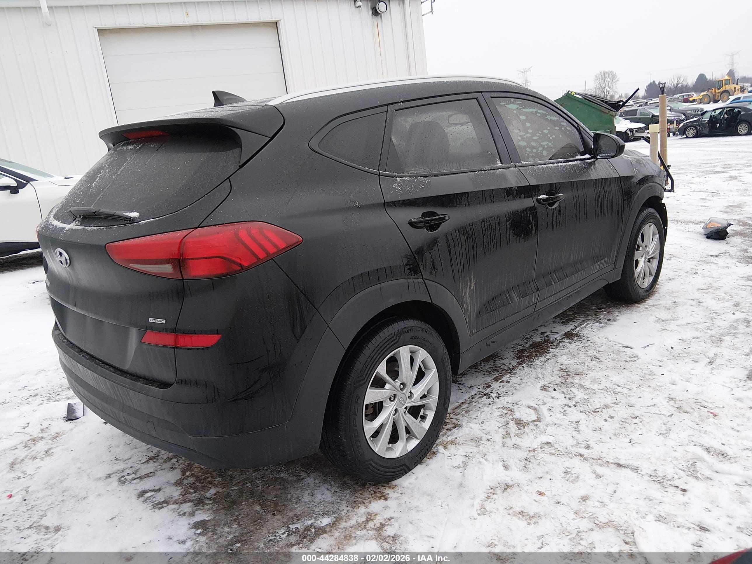 HYUNDAI TUCSON image 4