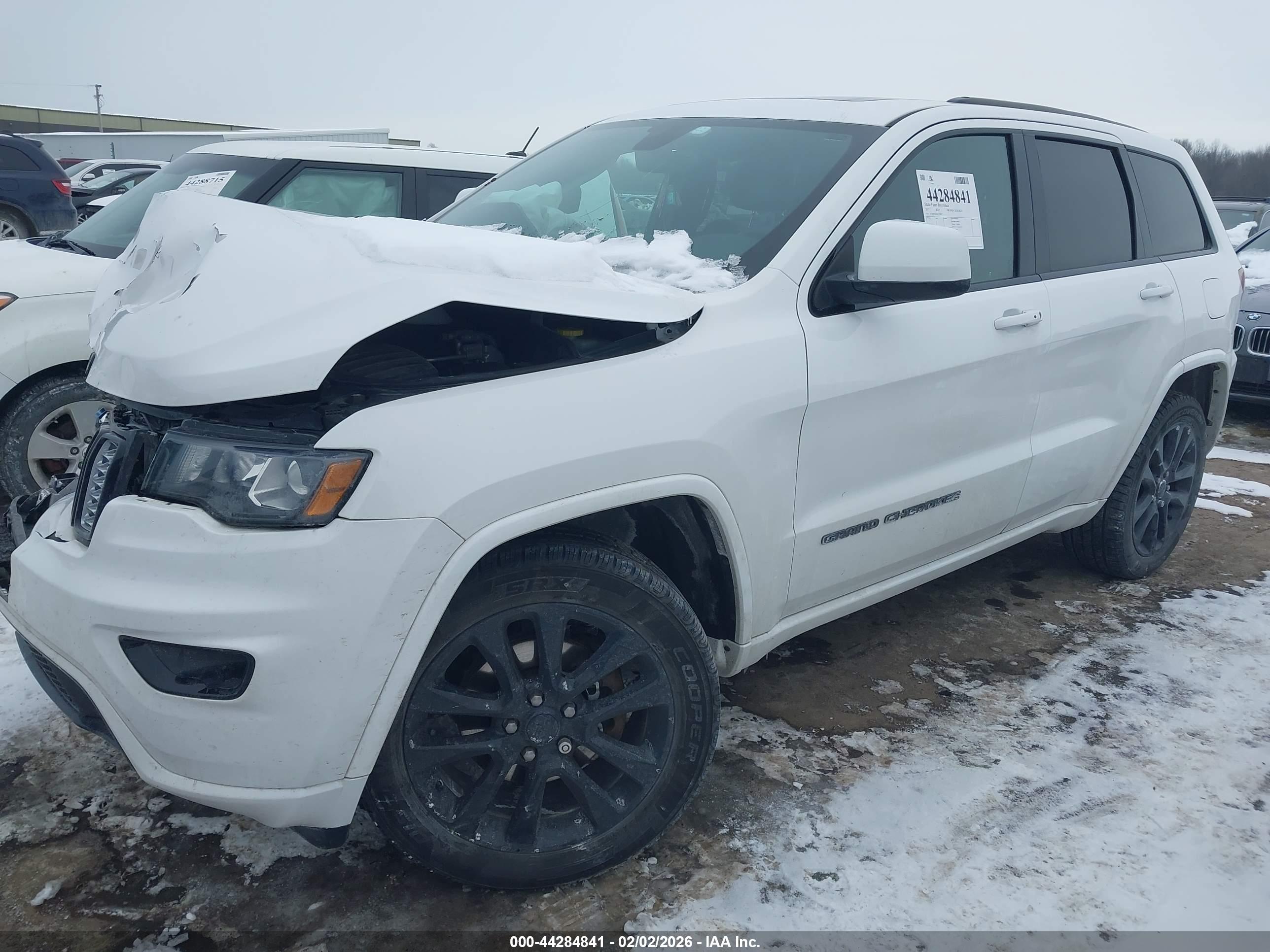 JEEP GRAND image 2