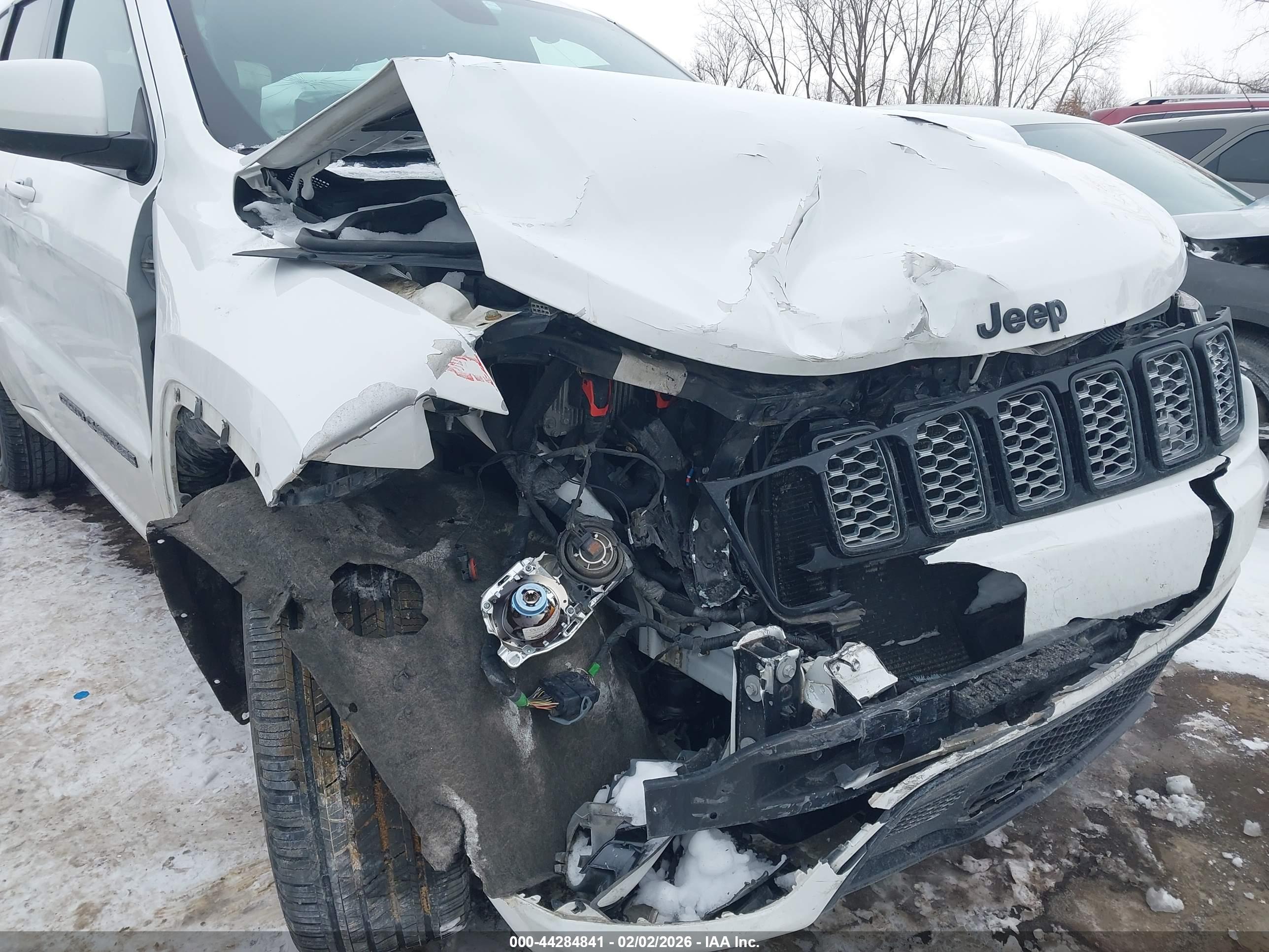JEEP GRAND image 6