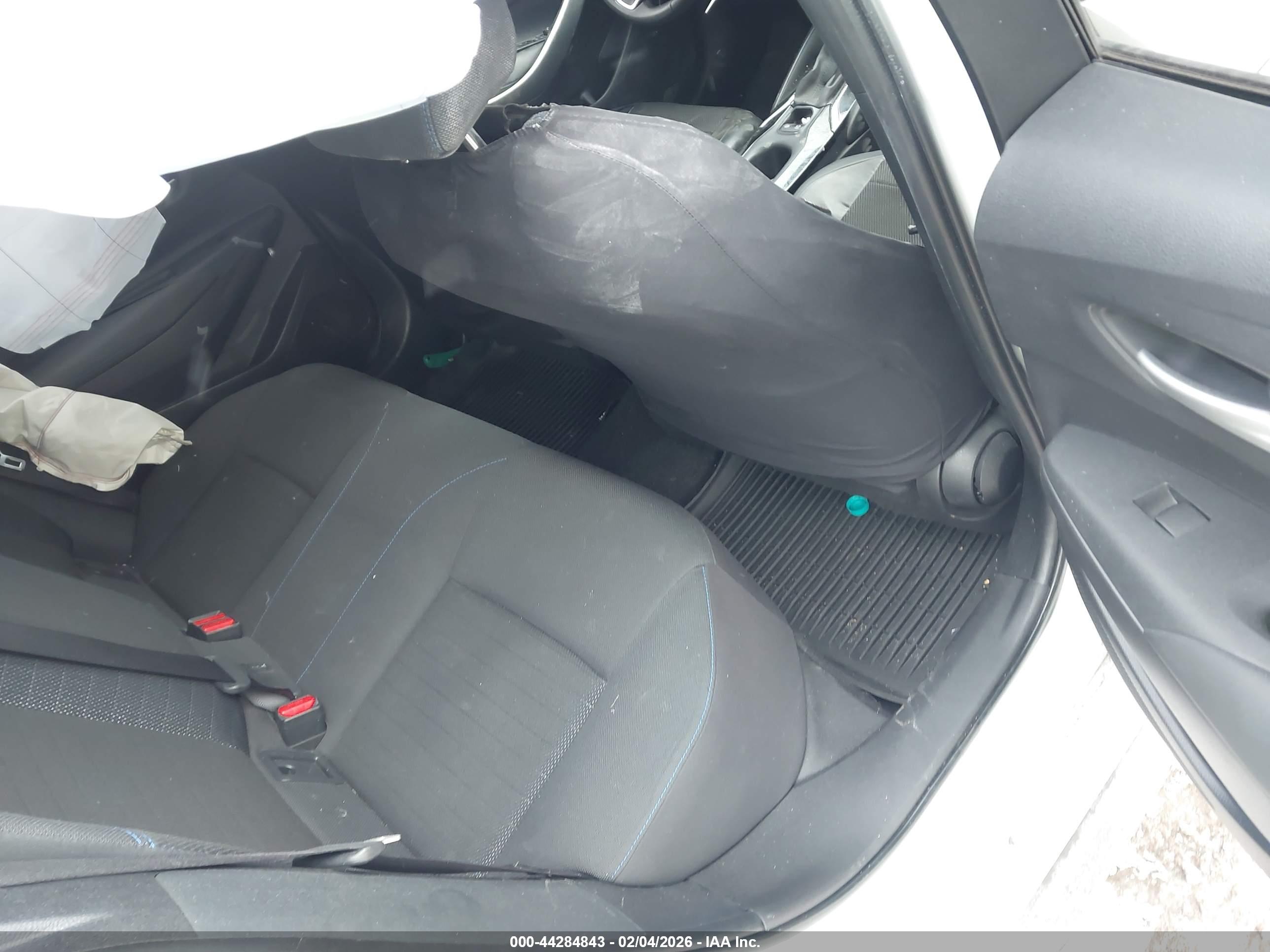 TOYOTA COROLLA image 8