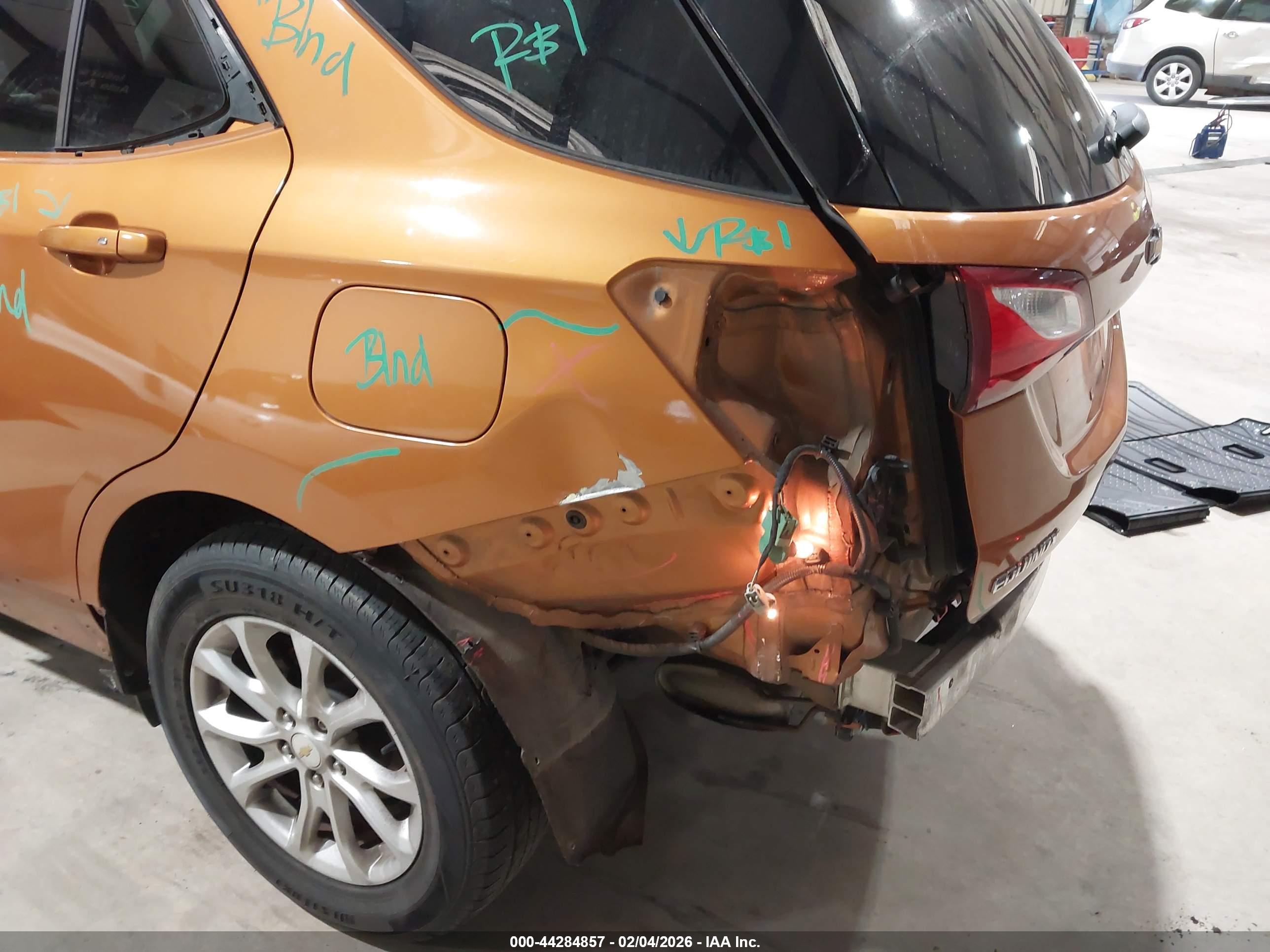 CHEVROLET EQUINOX image 6