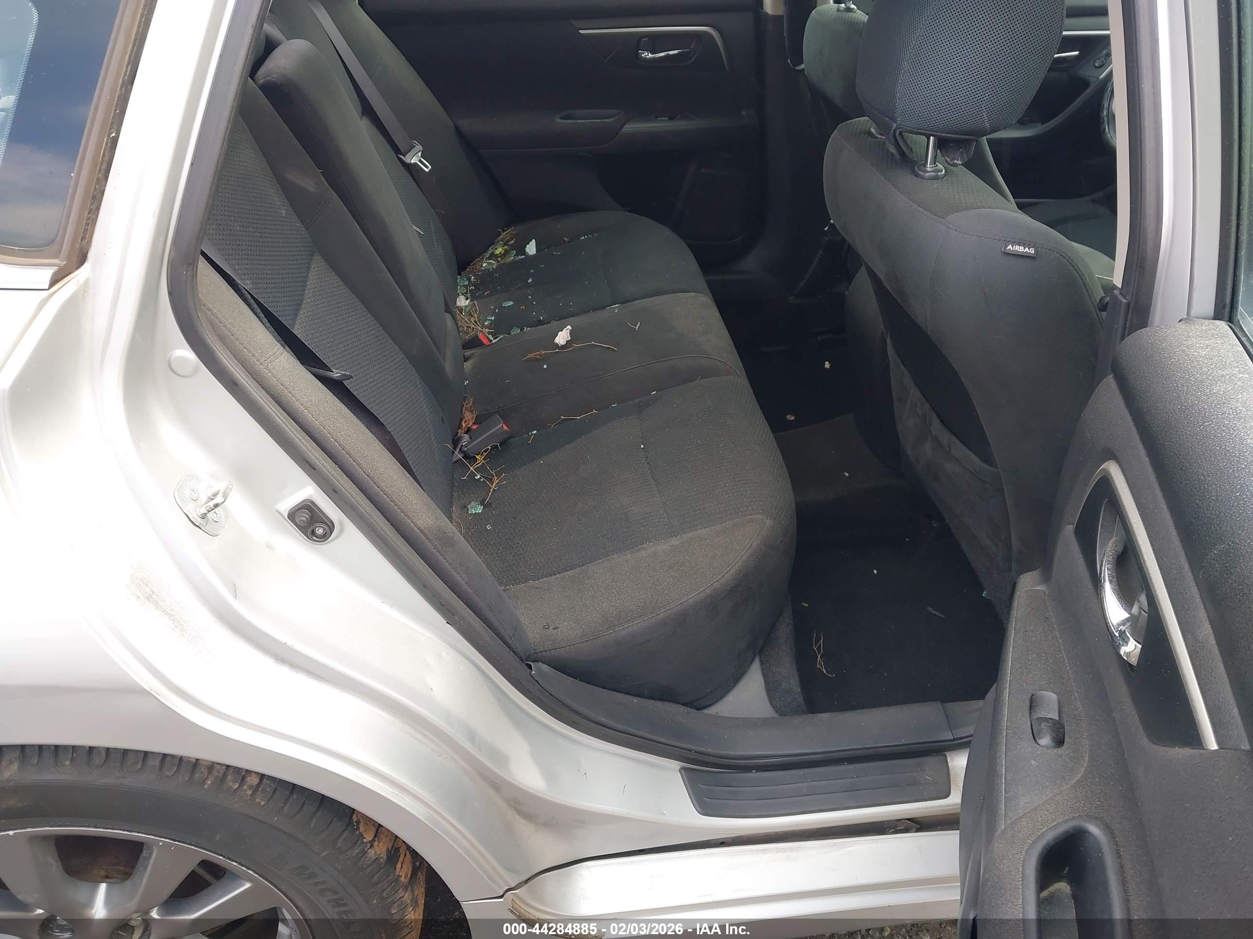 NISSAN ALTIMA image 8